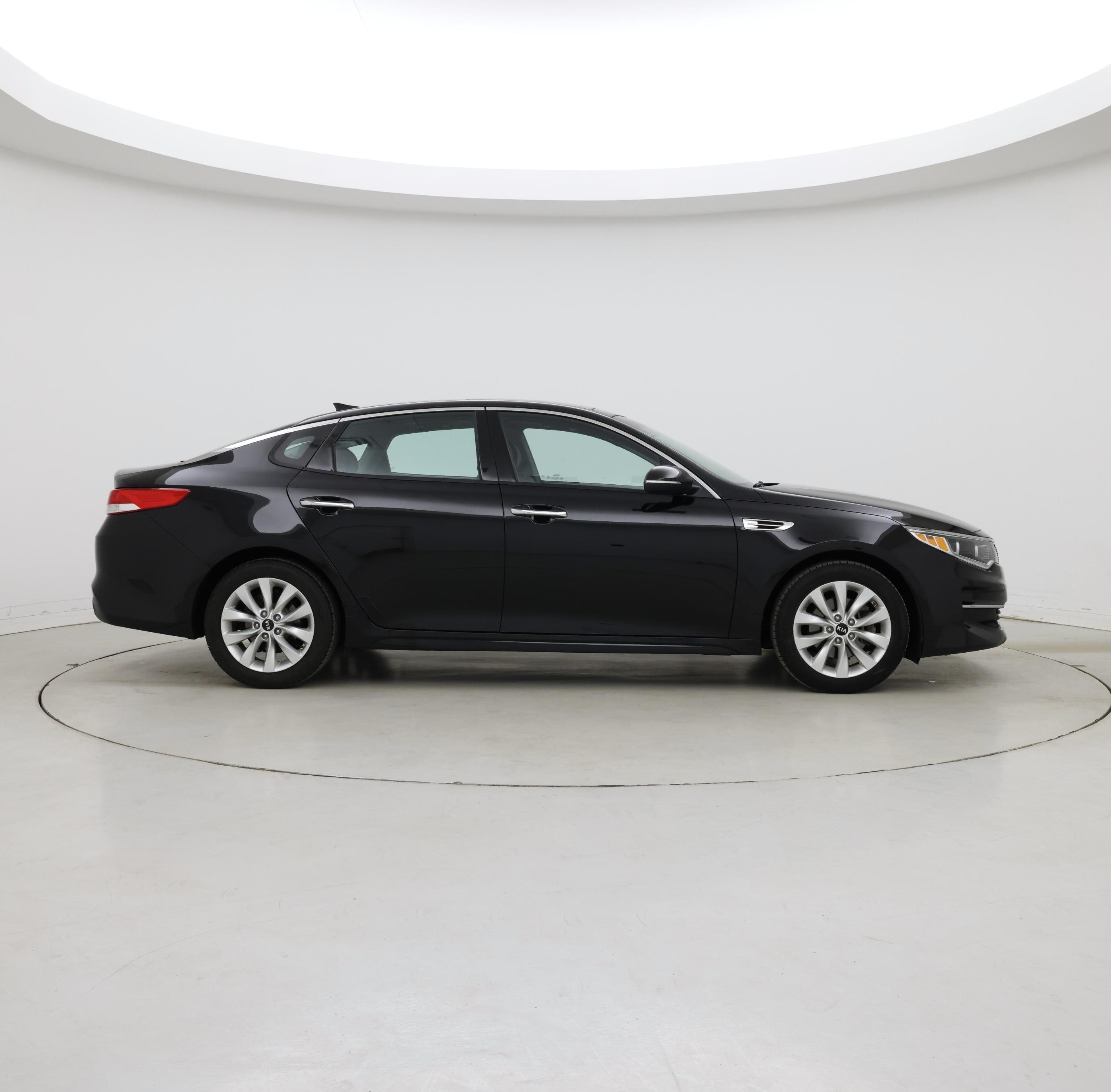 Thumbnail: 2016 Kia Optima - 7