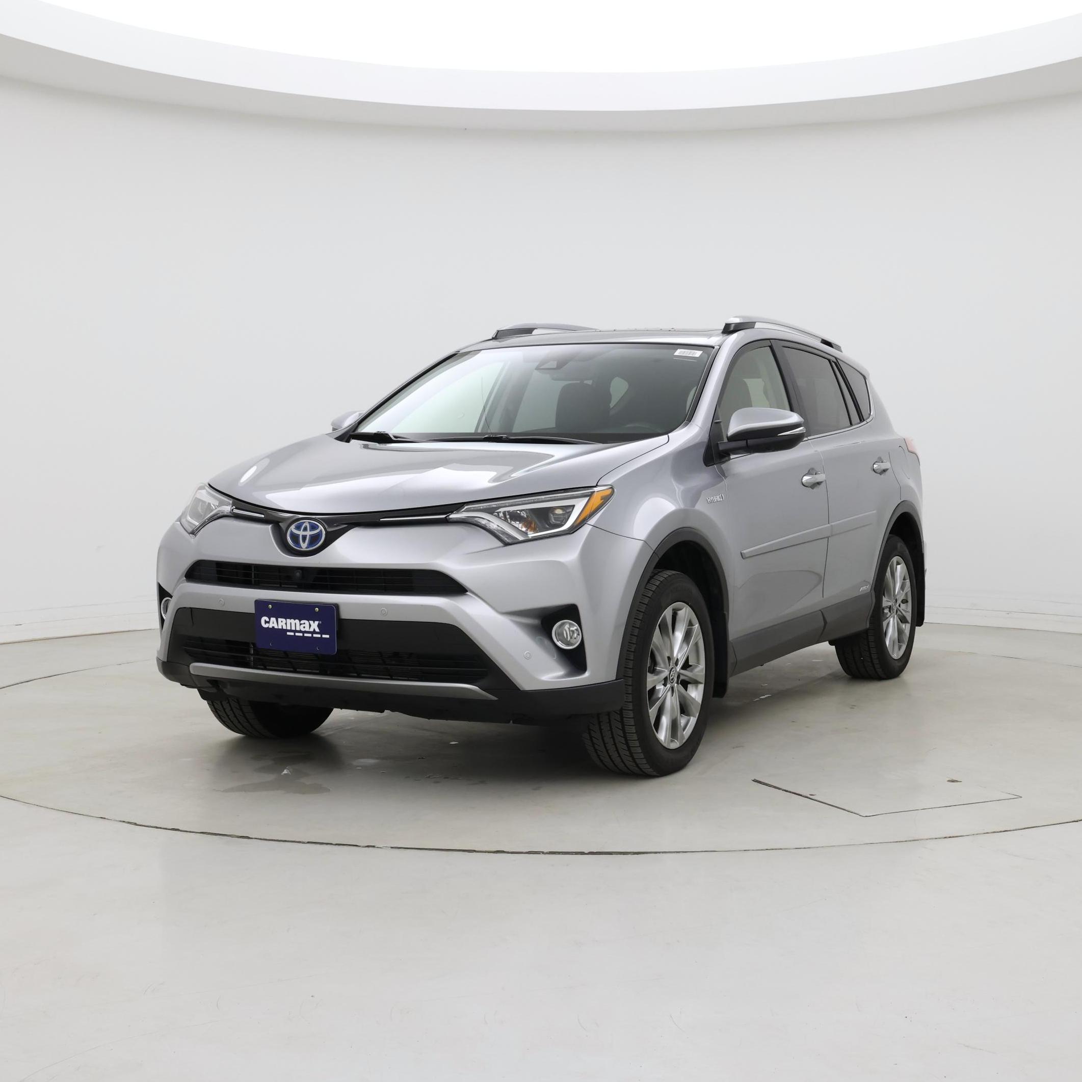 Thumbnail: 2017 Toyota RAV4 - 4