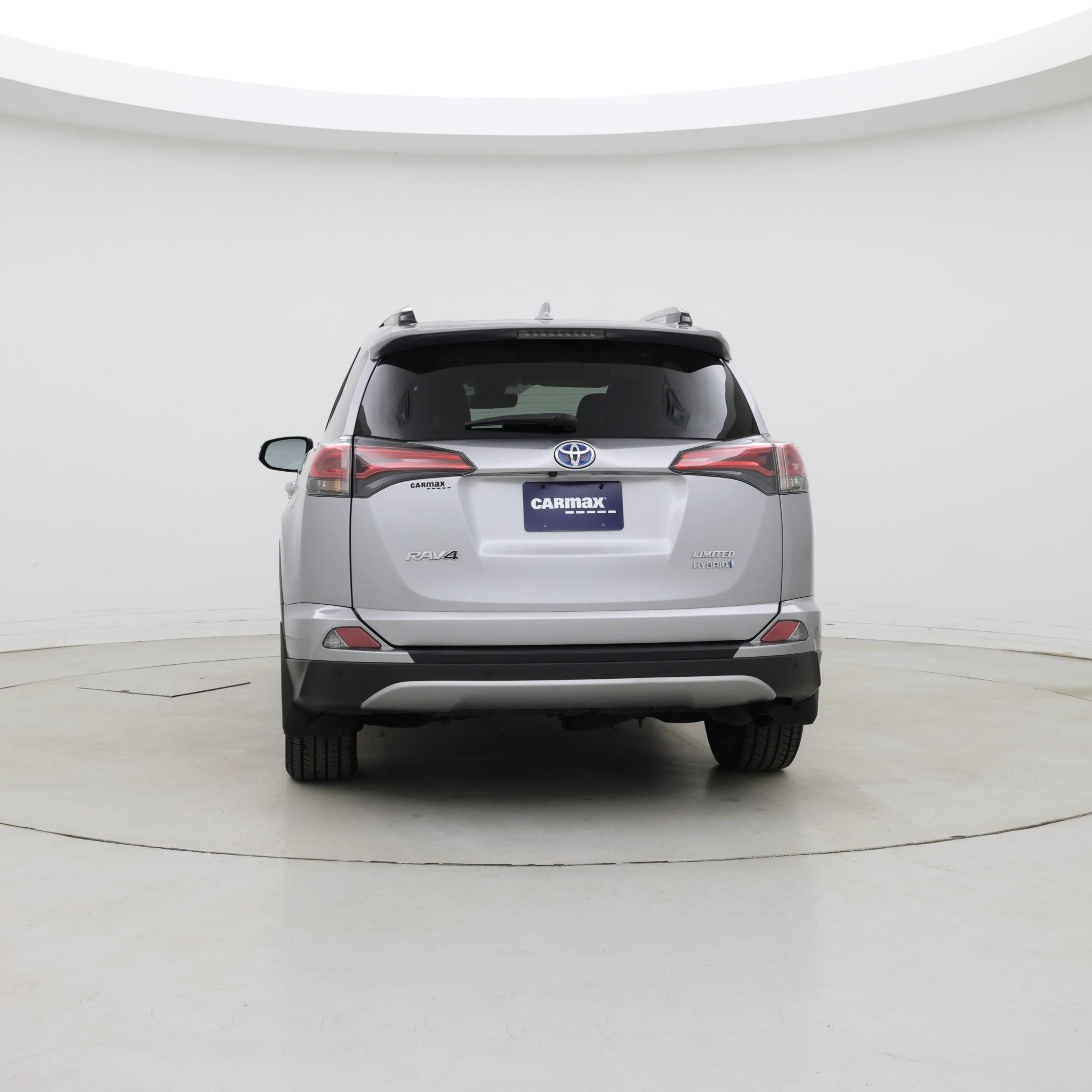 Thumbnail: 2017 Toyota RAV4 - 6