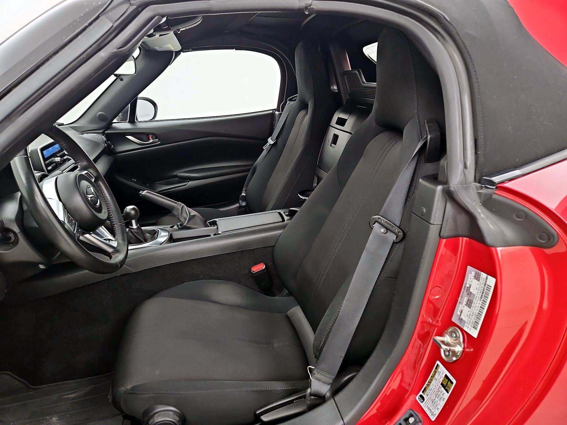 Thumbnail: 2016 Mazda MX-5 Miata - 11
