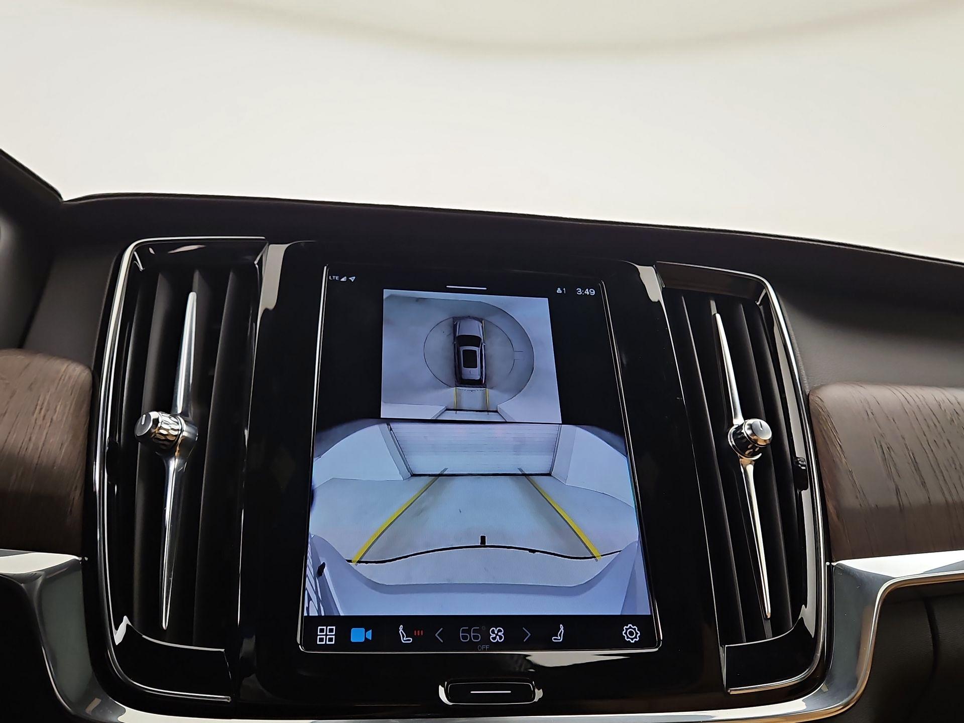 Thumbnail: 2024 Volvo S90 - 15