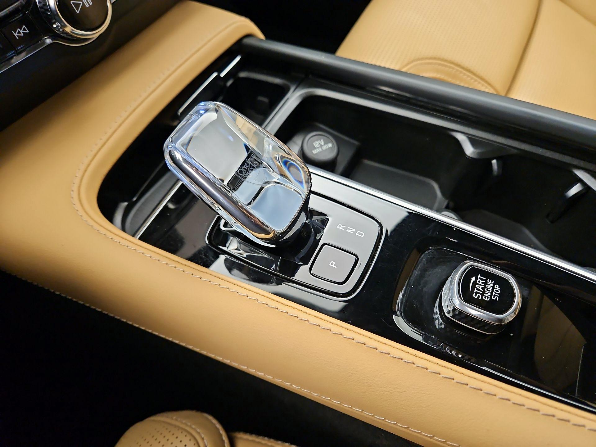 Thumbnail: 2024 Volvo S90 - 18