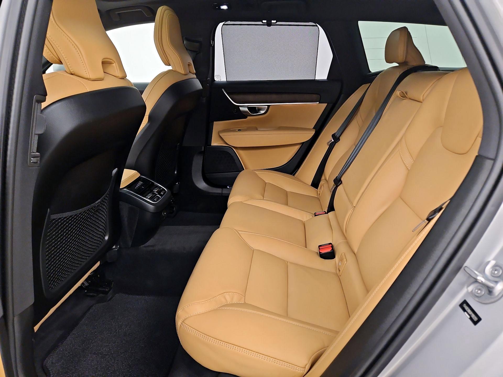 Thumbnail: 2024 Volvo S90 - 20
