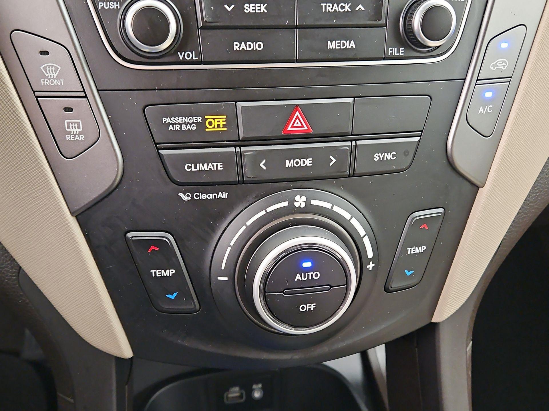 Thumbnail: 2017 Hyundai Santa Fe - 16