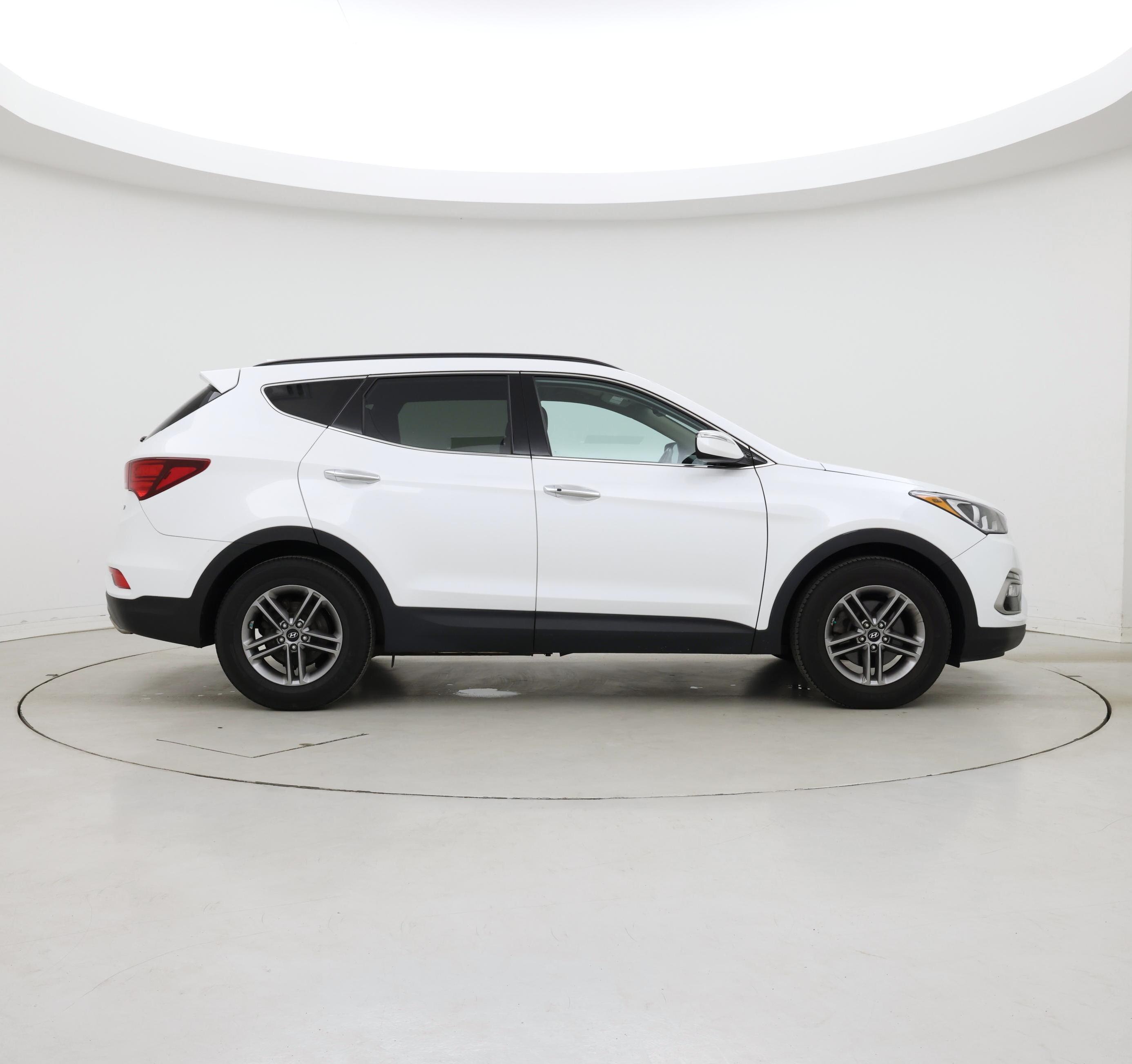 Thumbnail: 2017 Hyundai Santa Fe - 7