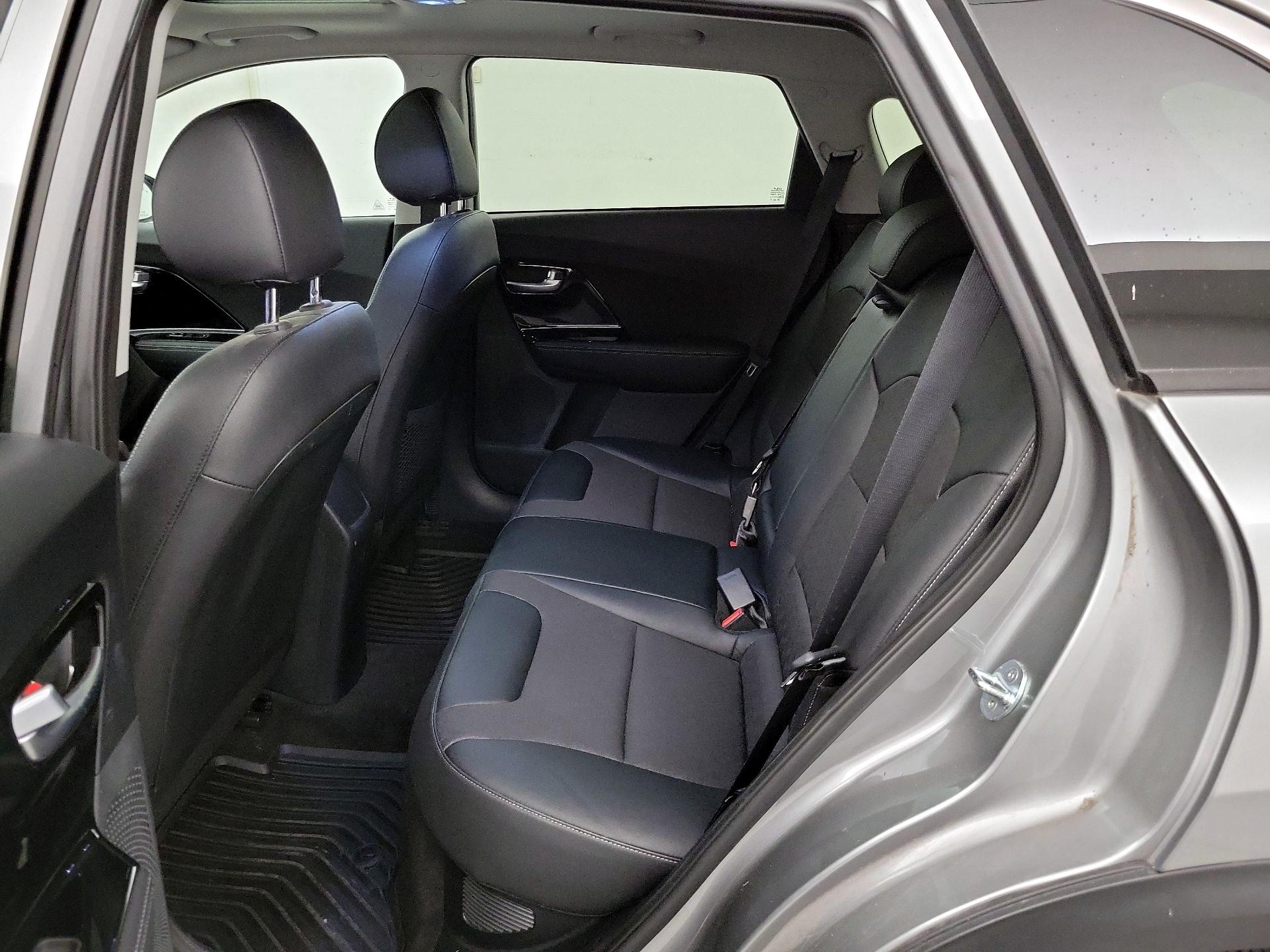 Thumbnail: 2022 Kia Niro - 20