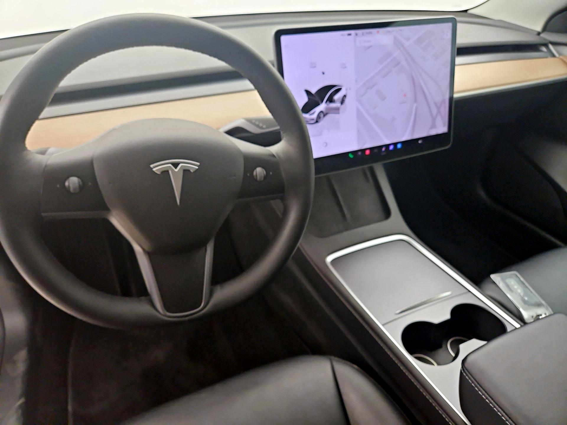 Thumbnail: 2022 Tesla Model 3 - 9
