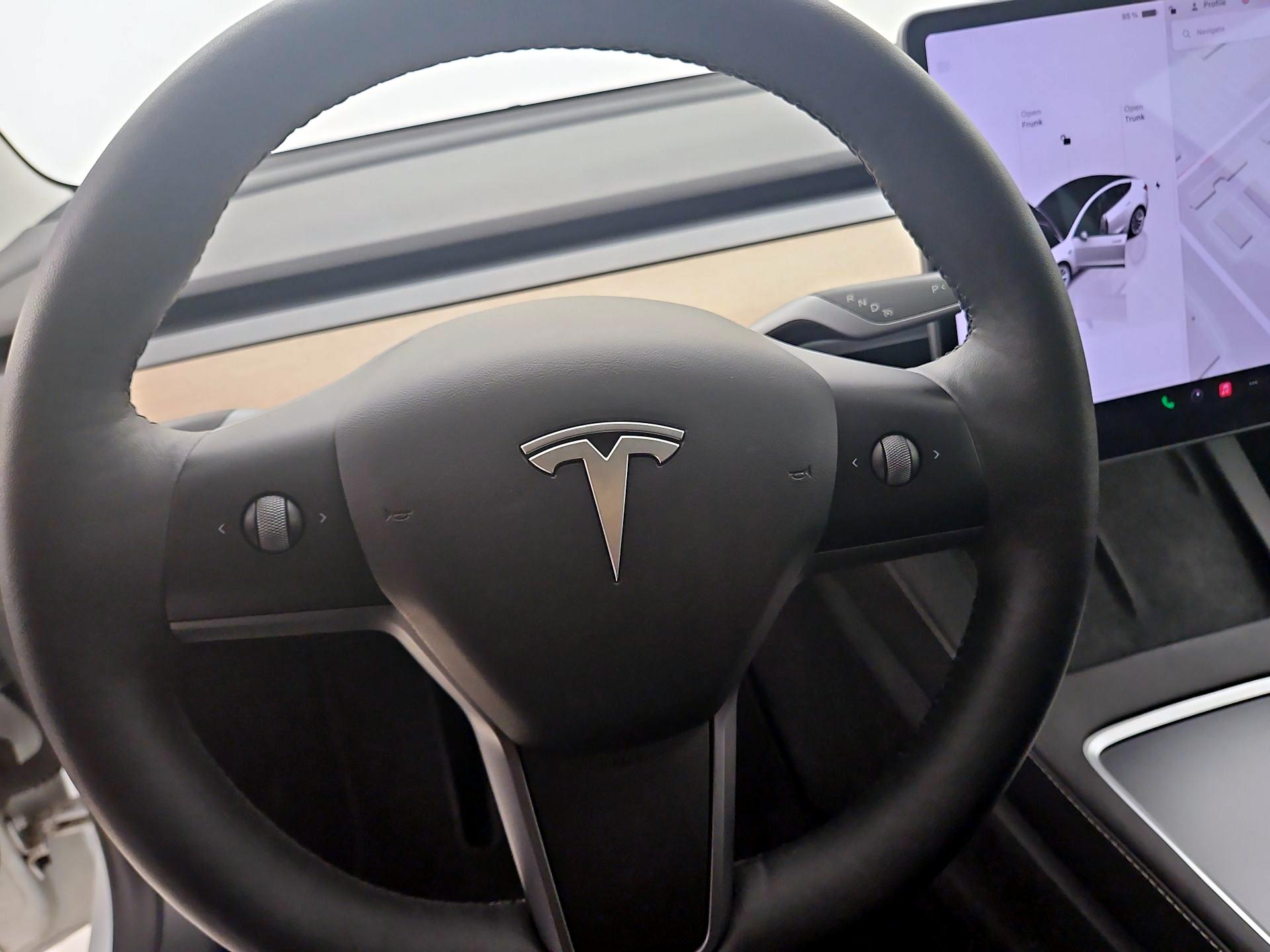 Thumbnail: 2022 Tesla Model 3 - 10