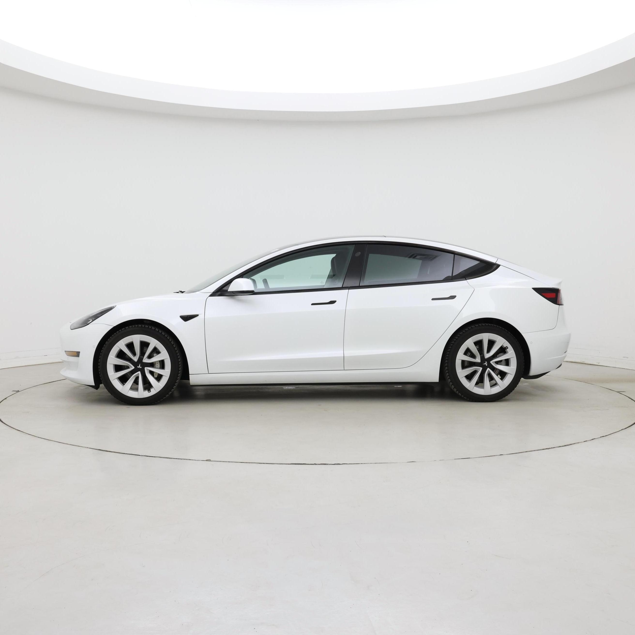 Thumbnail: 2022 Tesla Model 3 - 3
