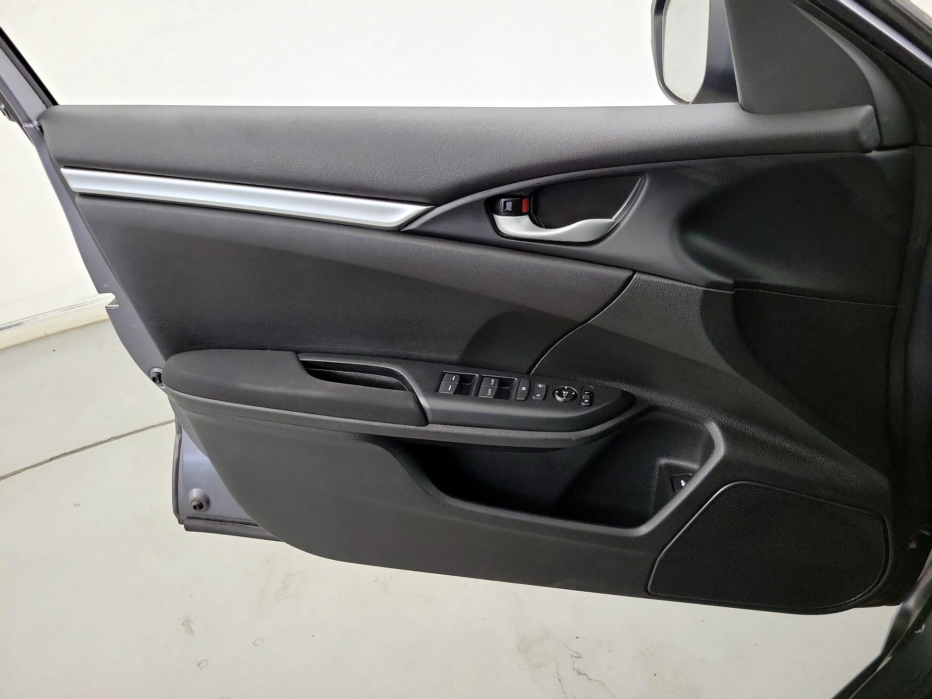 Thumbnail: 2020 Honda Civic - 12