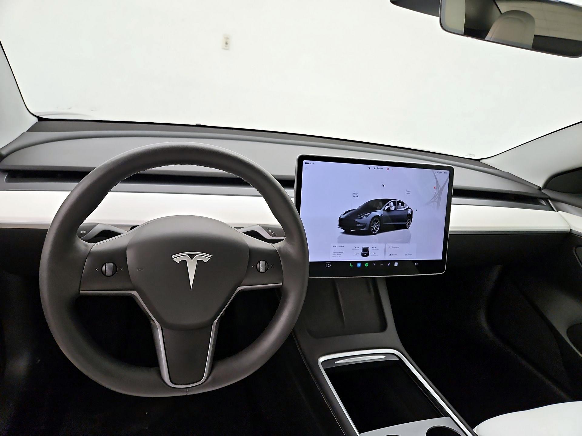 Thumbnail: 2023 Tesla Model 3 - 10