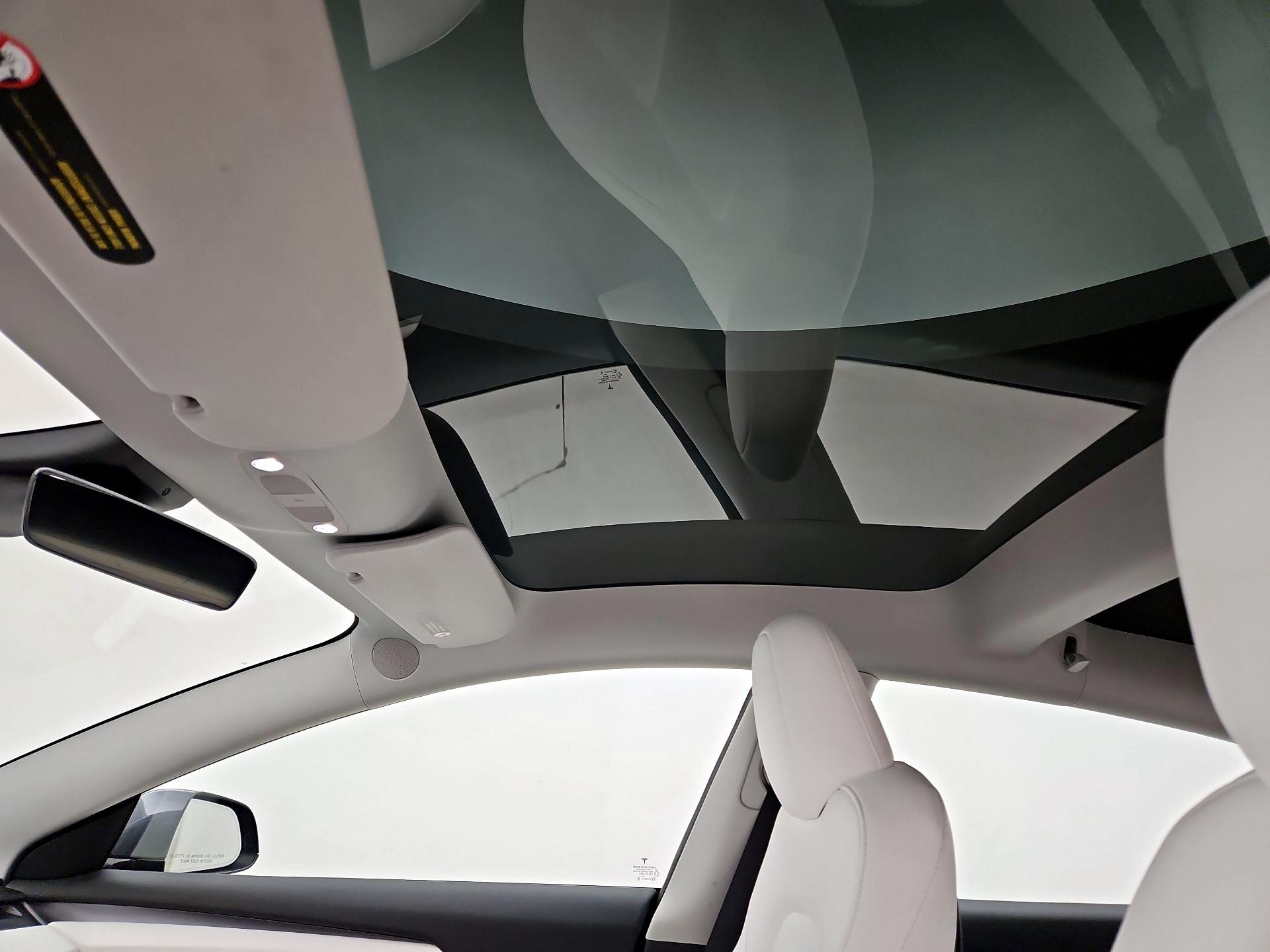 Thumbnail: 2023 Tesla Model 3 - 19