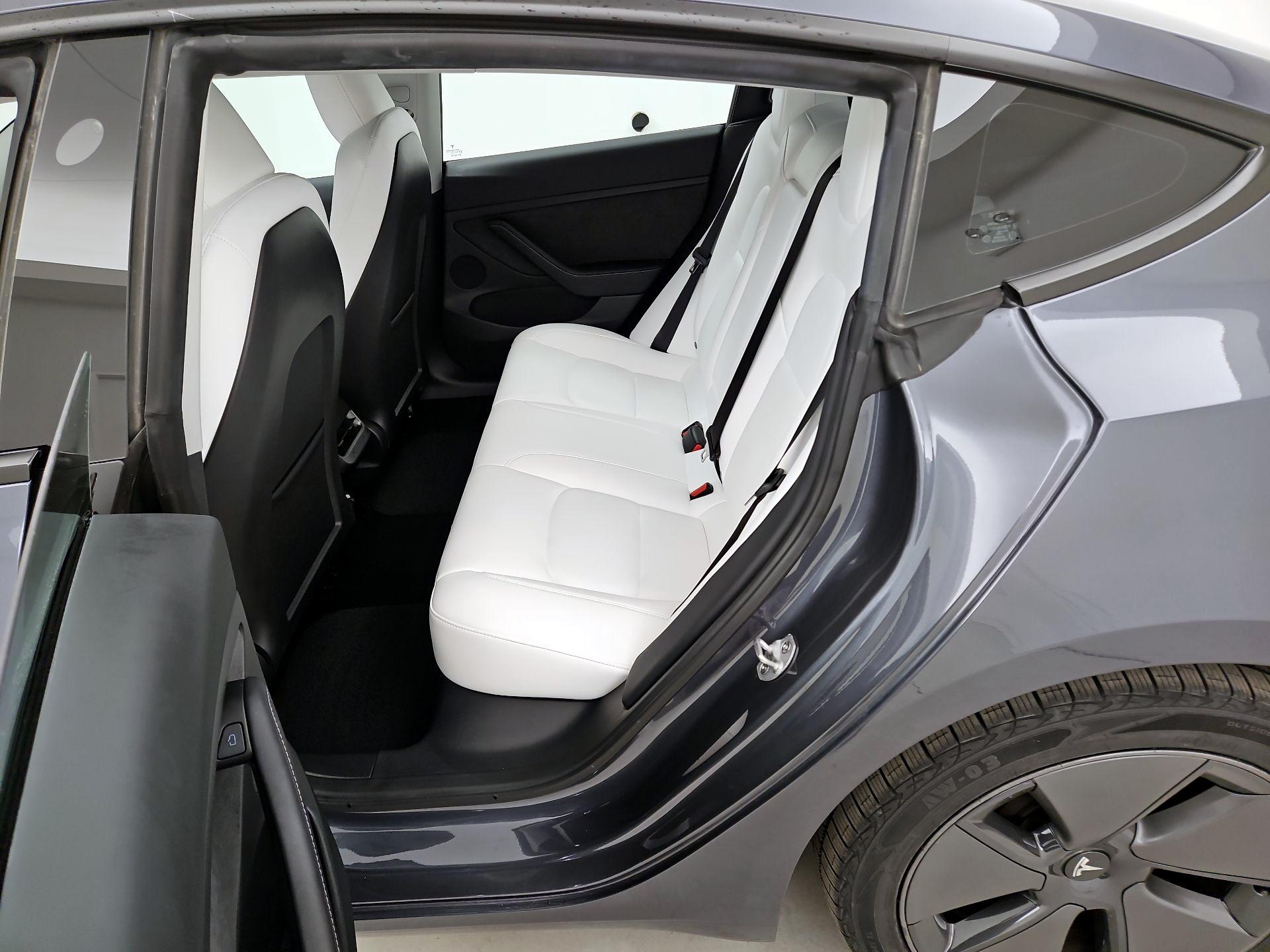 Thumbnail: 2023 Tesla Model 3 - 20