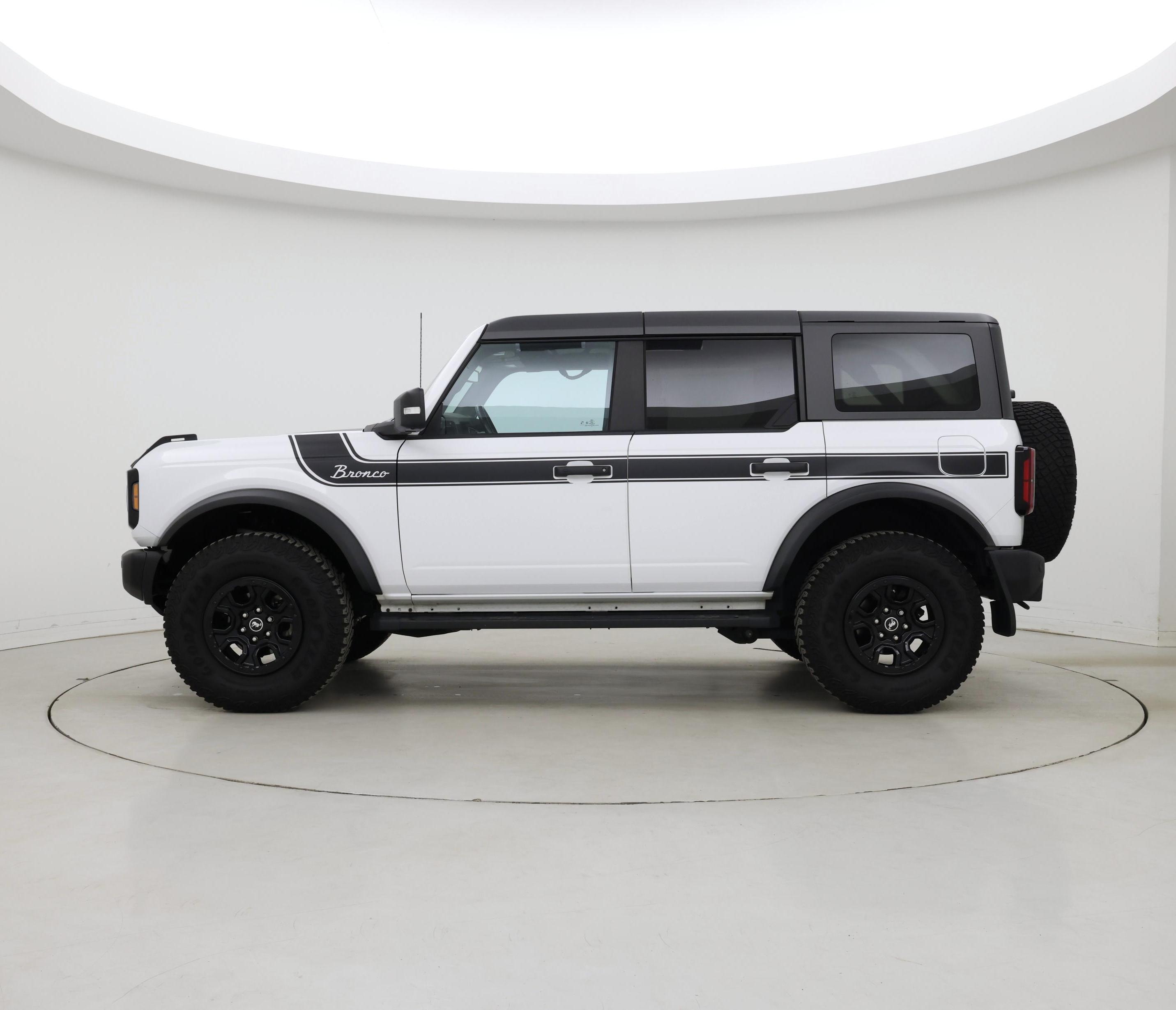 Thumbnail: 2023 Ford Bronco - 3