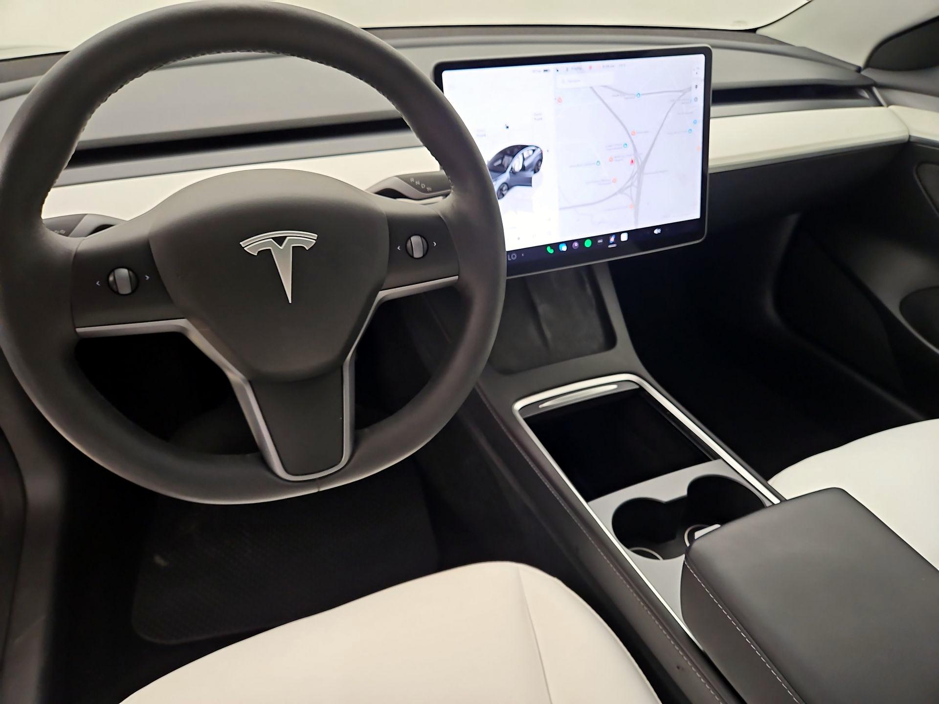 Thumbnail: 2023 Tesla Model 3 - 9
