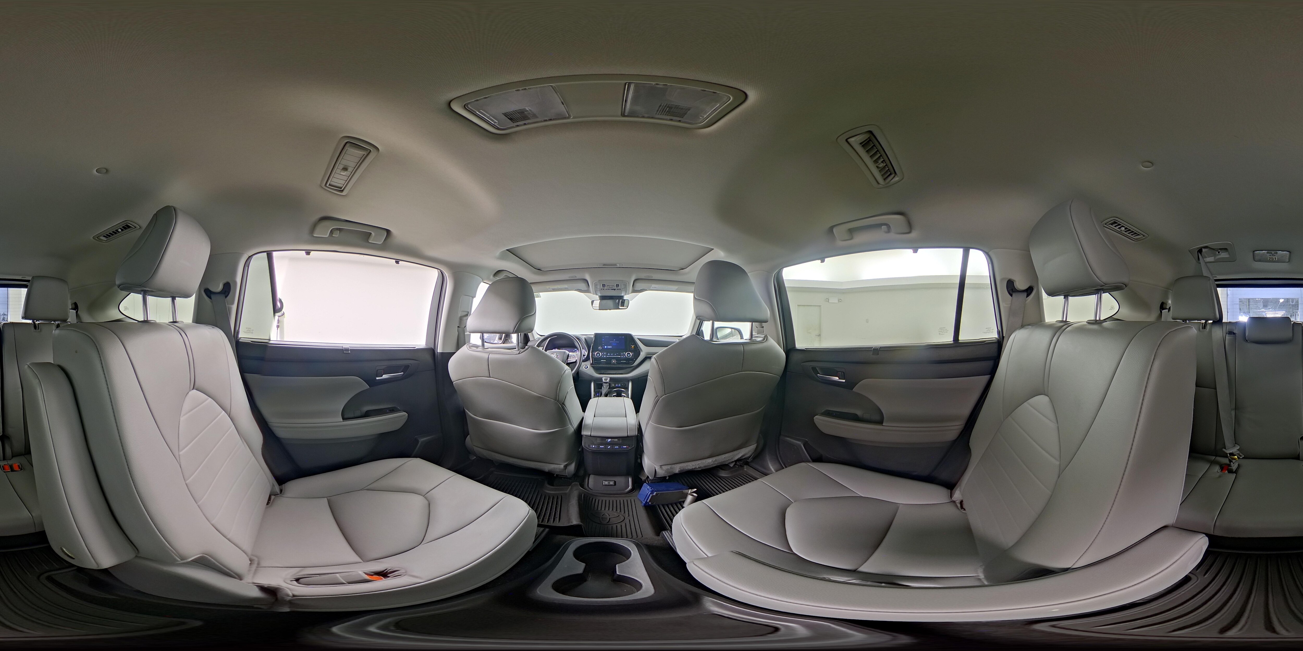 2023 Toyota Highlander XLE - Photo 28