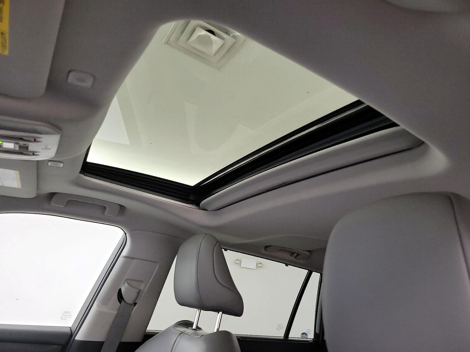 2023 Toyota Highlander XLE - Photo 21