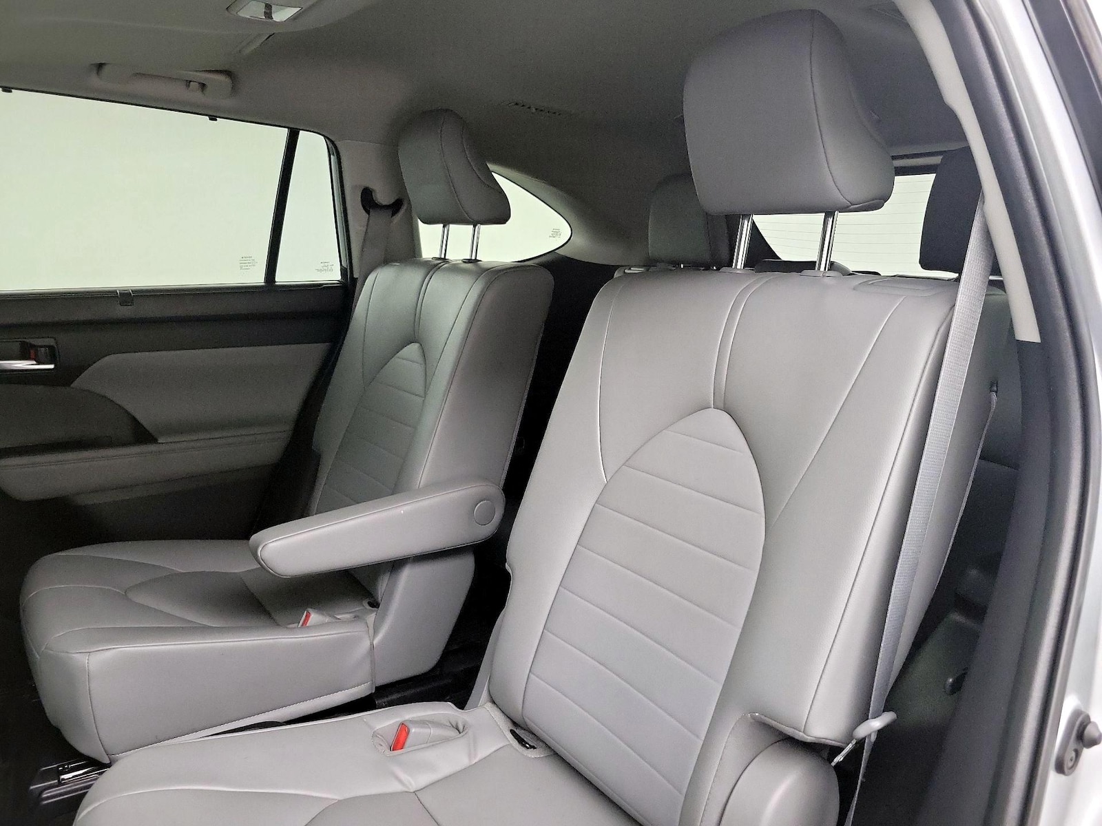 2023 Toyota Highlander XLE - Photo 22