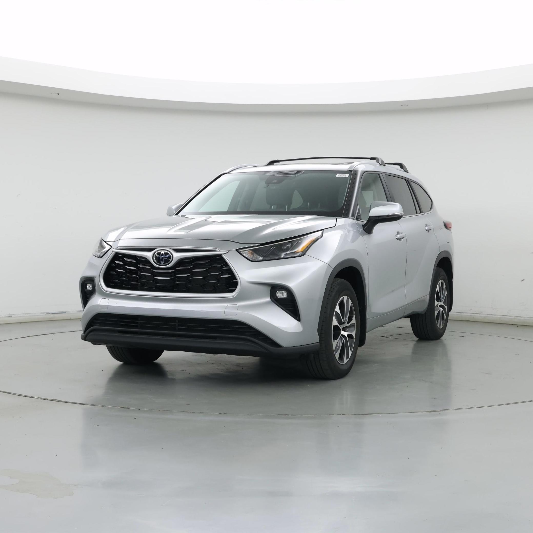 Thumbnail: 2023 Toyota Highlander - 4