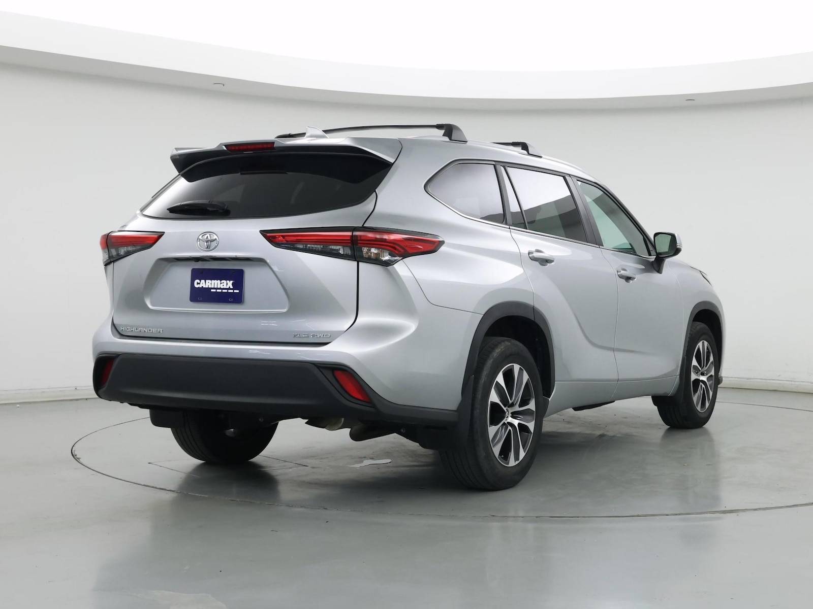 2023 Toyota Highlander XLE - Photo 9