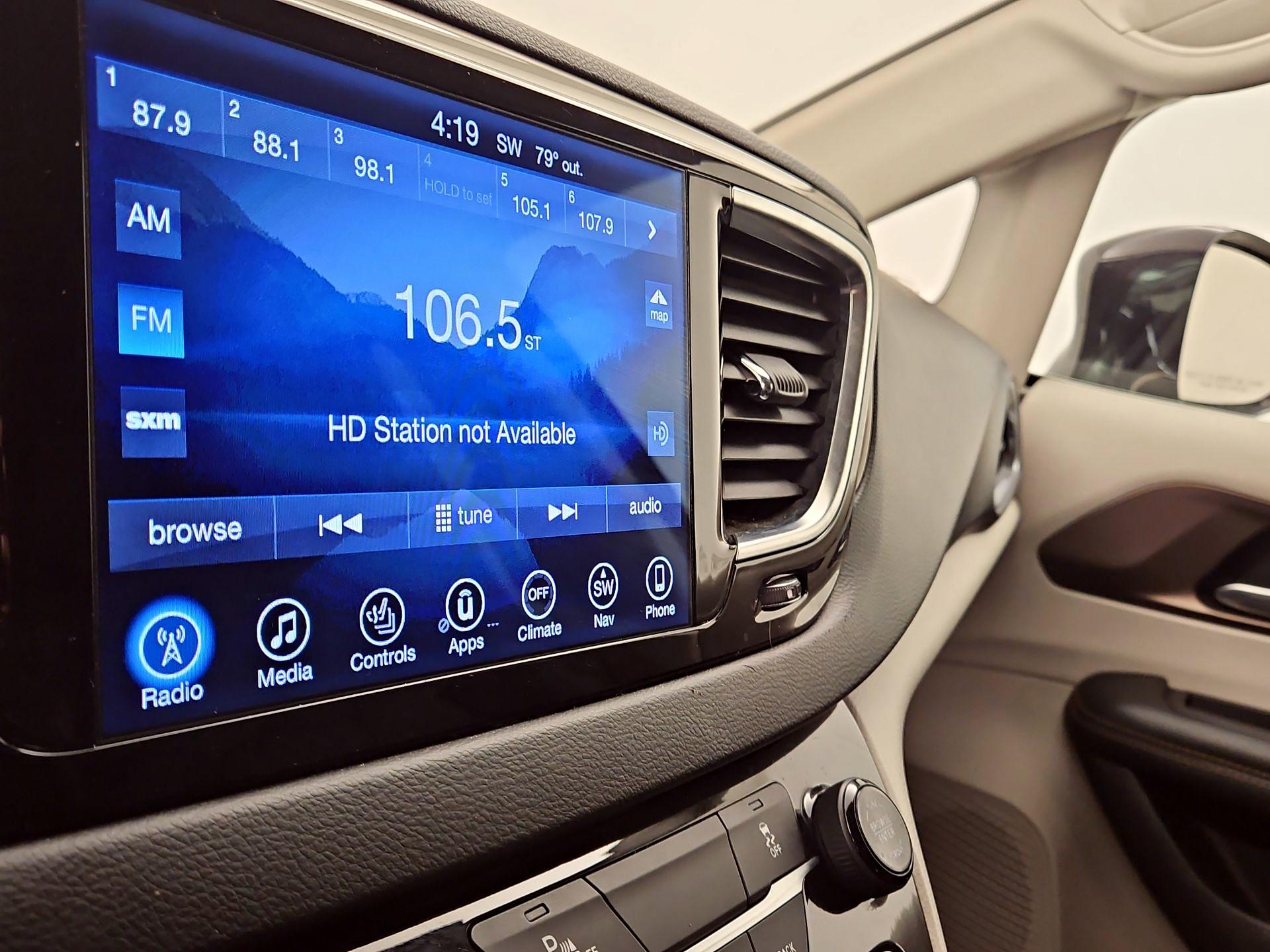 Thumbnail: 2017 Chrysler Pacifica - 16