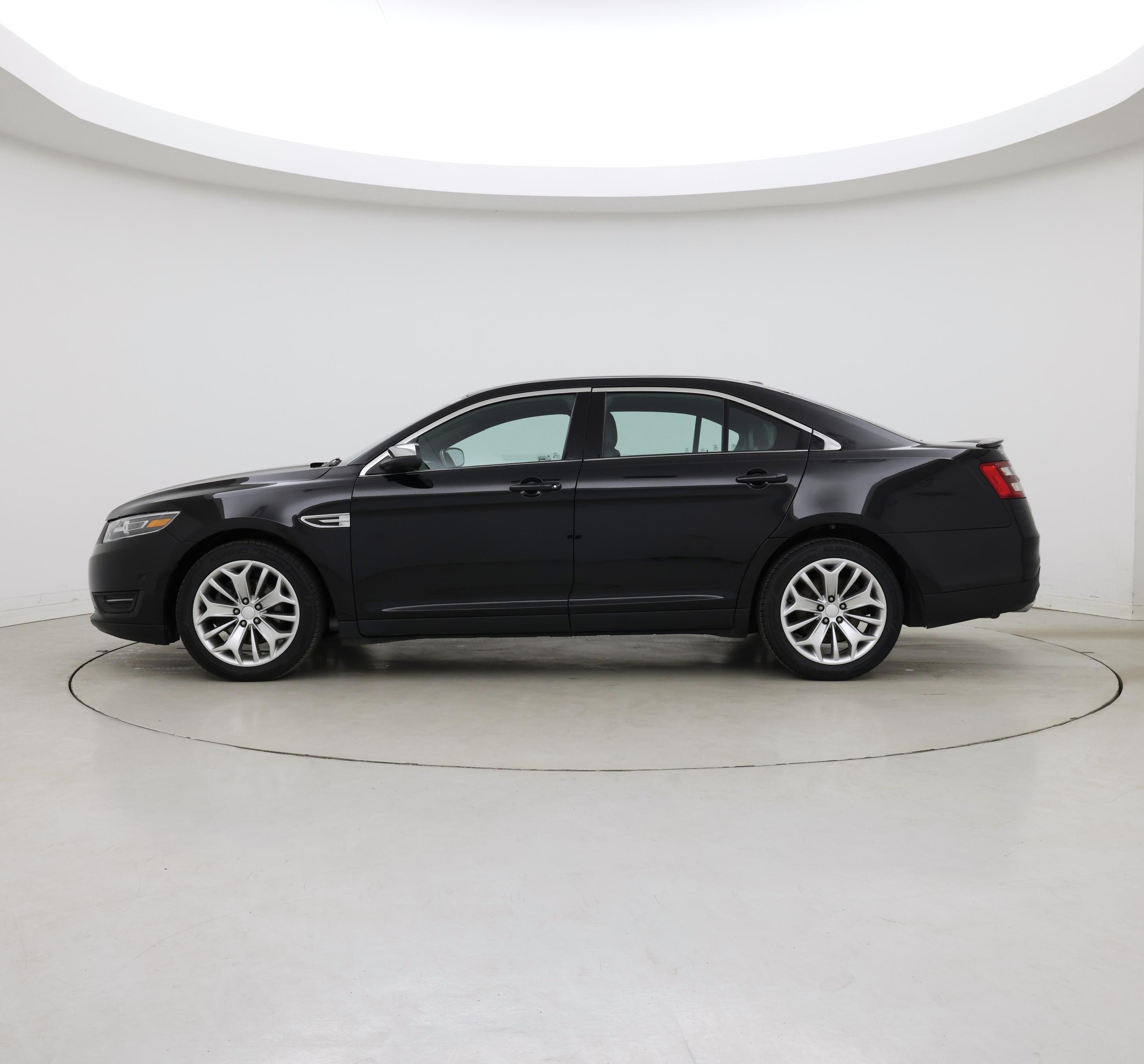 Thumbnail: 2018 Ford Taurus - 3