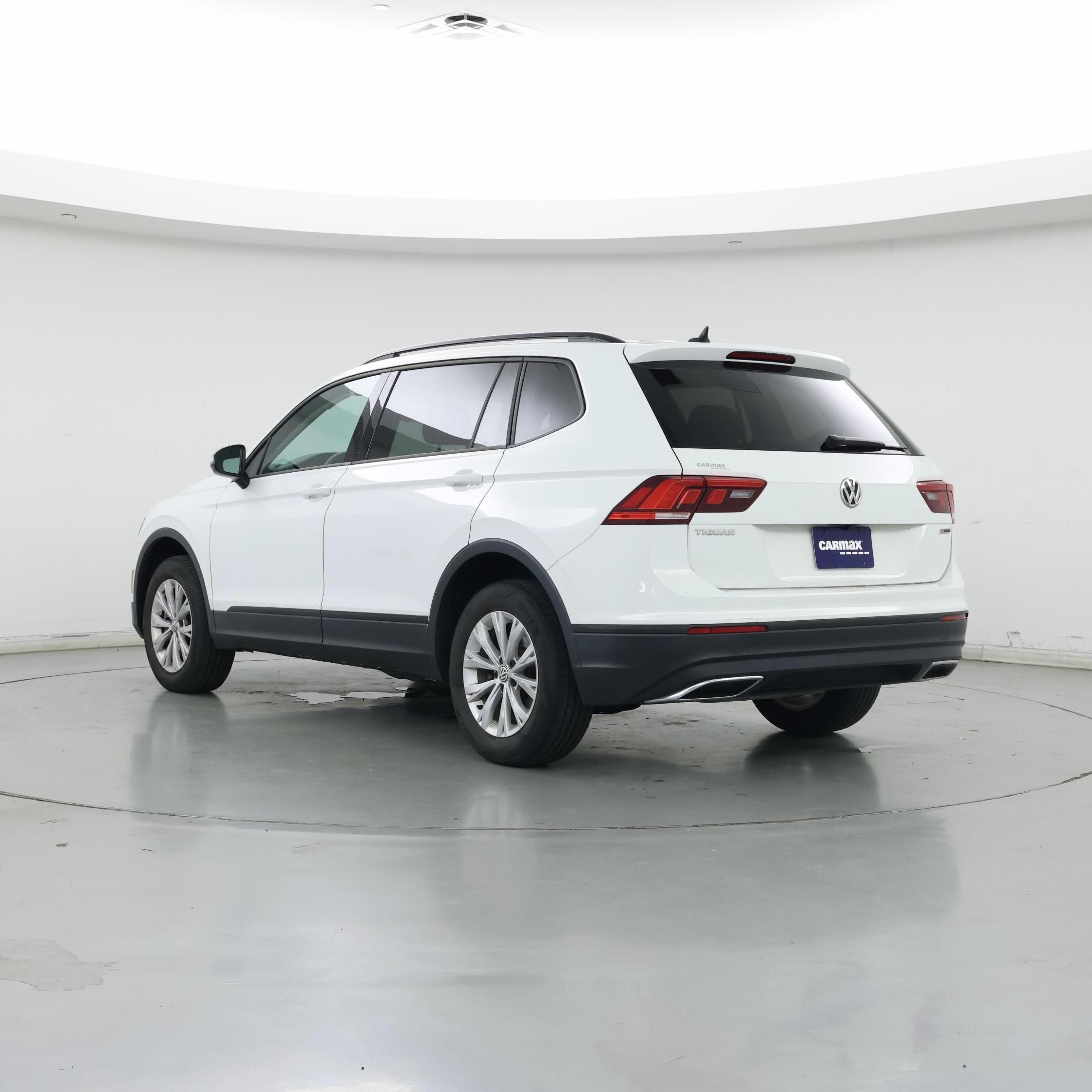 Thumbnail: 2020 Volkswagen Tiguan - 2