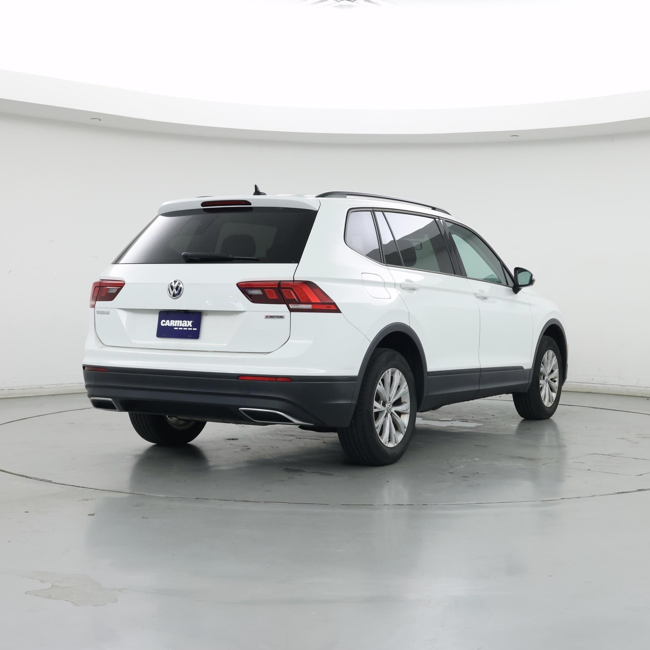 Thumbnail: 2020 Volkswagen Tiguan - 8