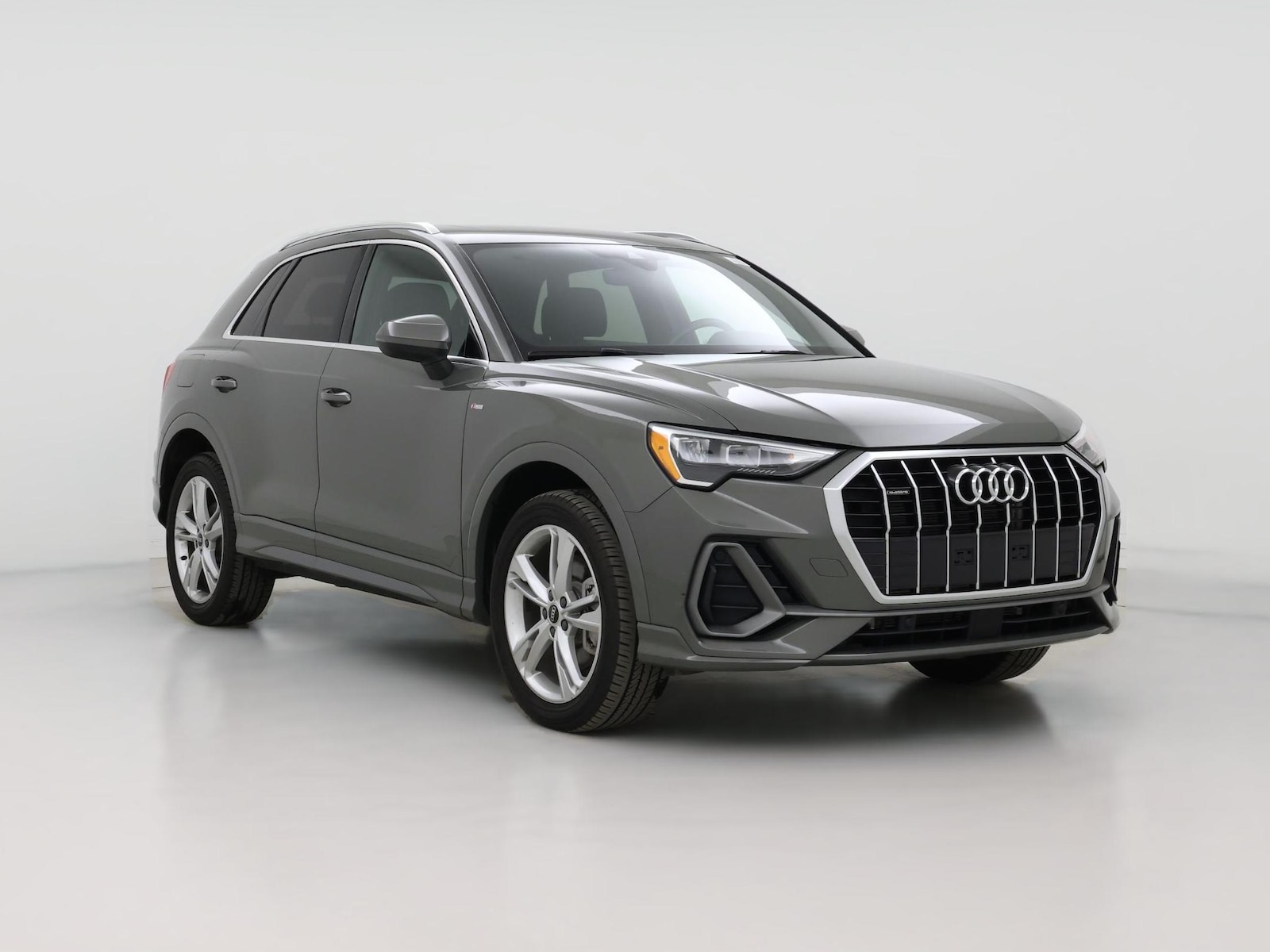2022 Audi Q3