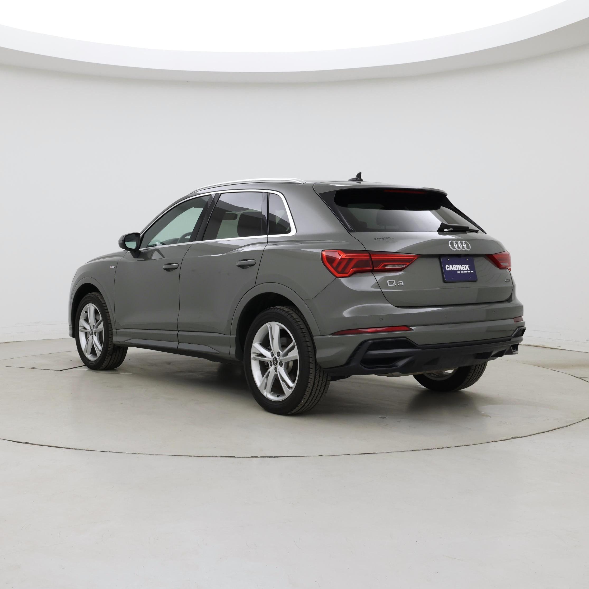 Thumbnail: 2022 Audi Q3 - 2