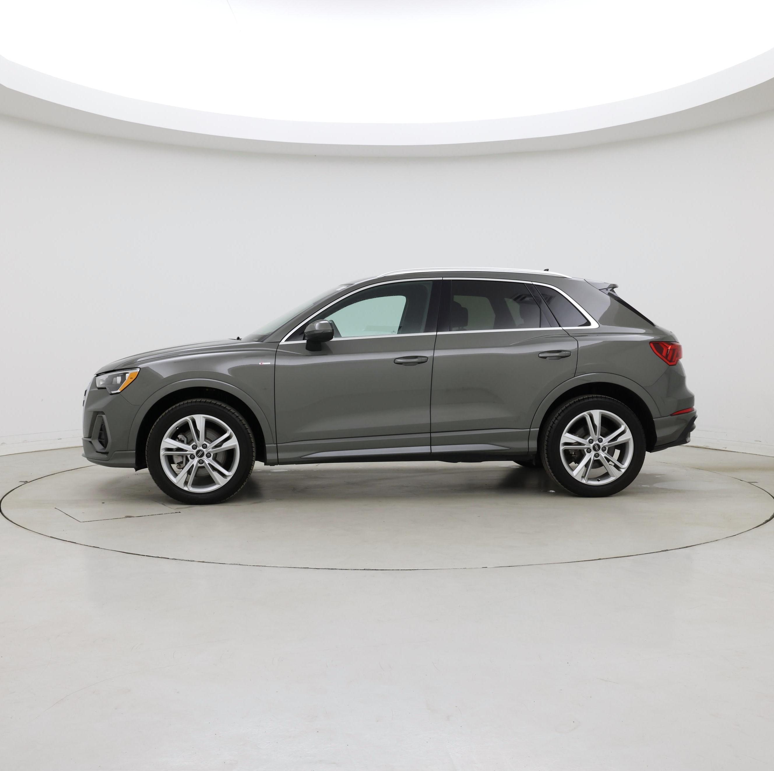Thumbnail: 2022 Audi Q3 - 3