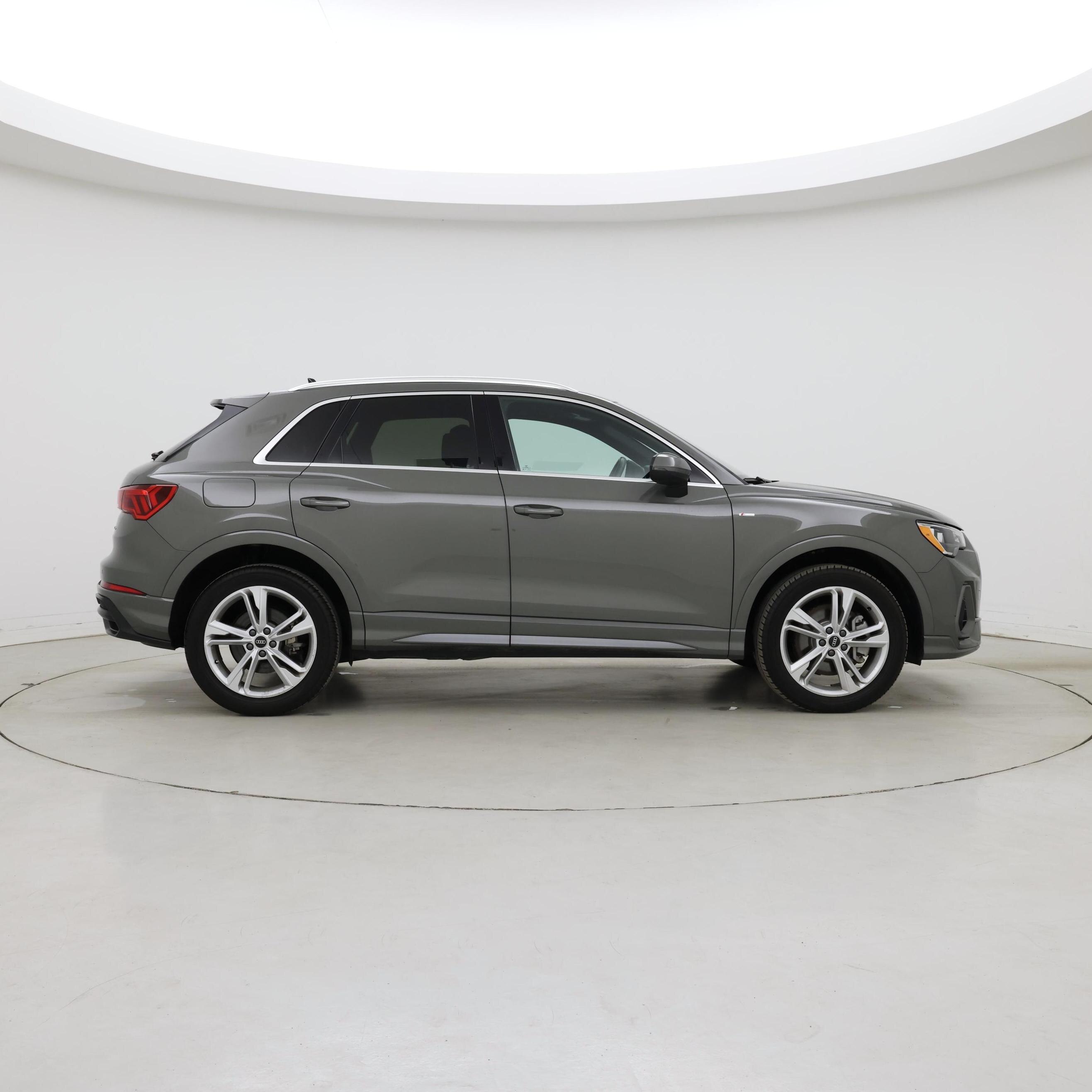 Thumbnail: 2022 Audi Q3 - 7