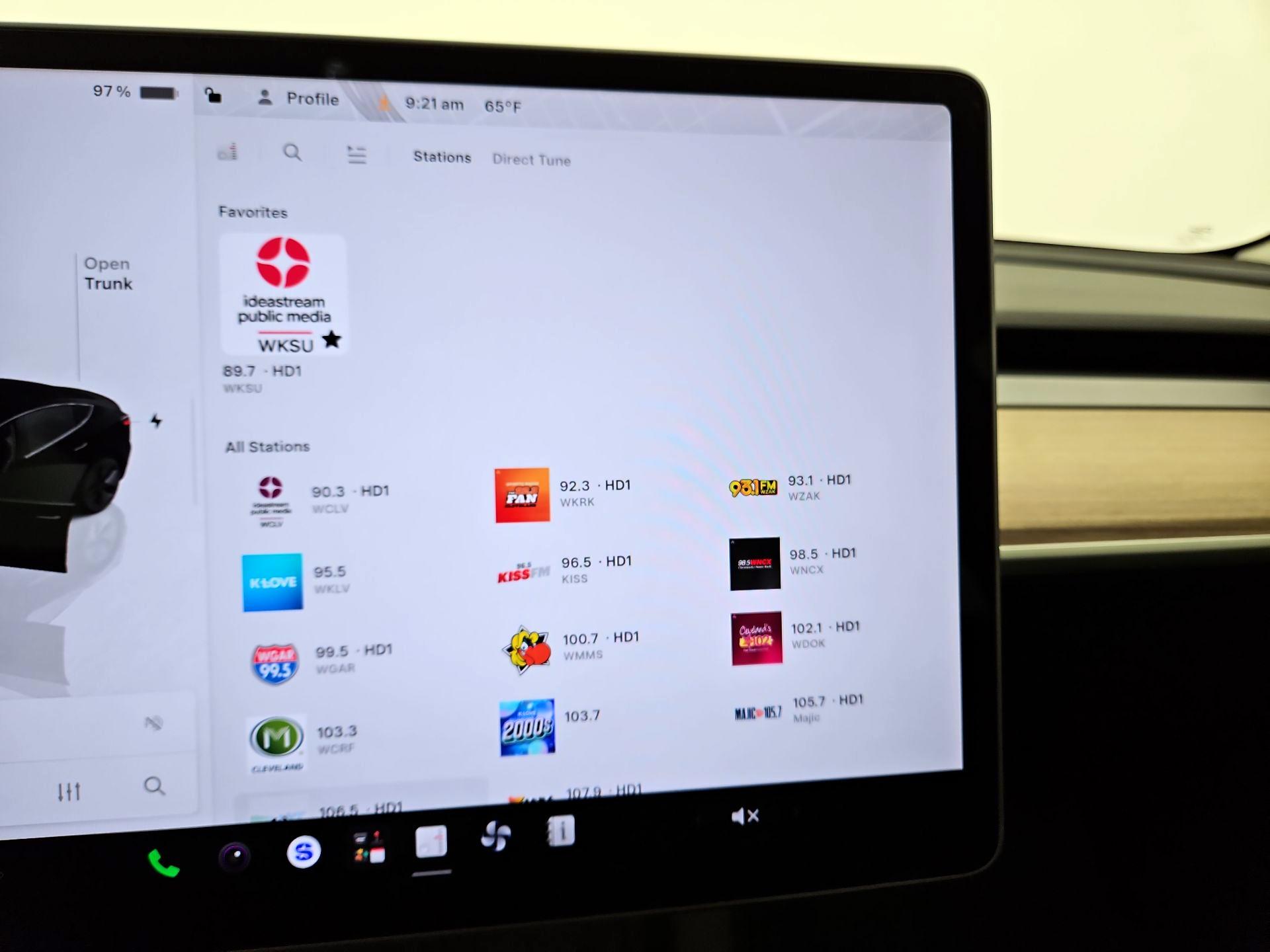 Thumbnail: 2023 Tesla Model 3 - 15