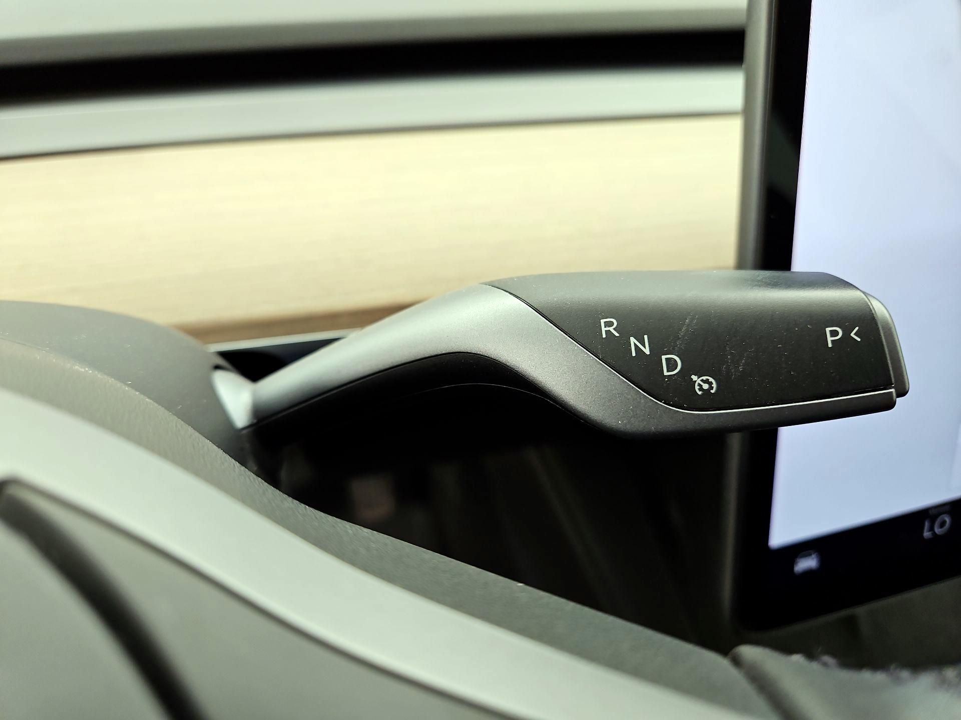 Thumbnail: 2023 Tesla Model 3 - 17