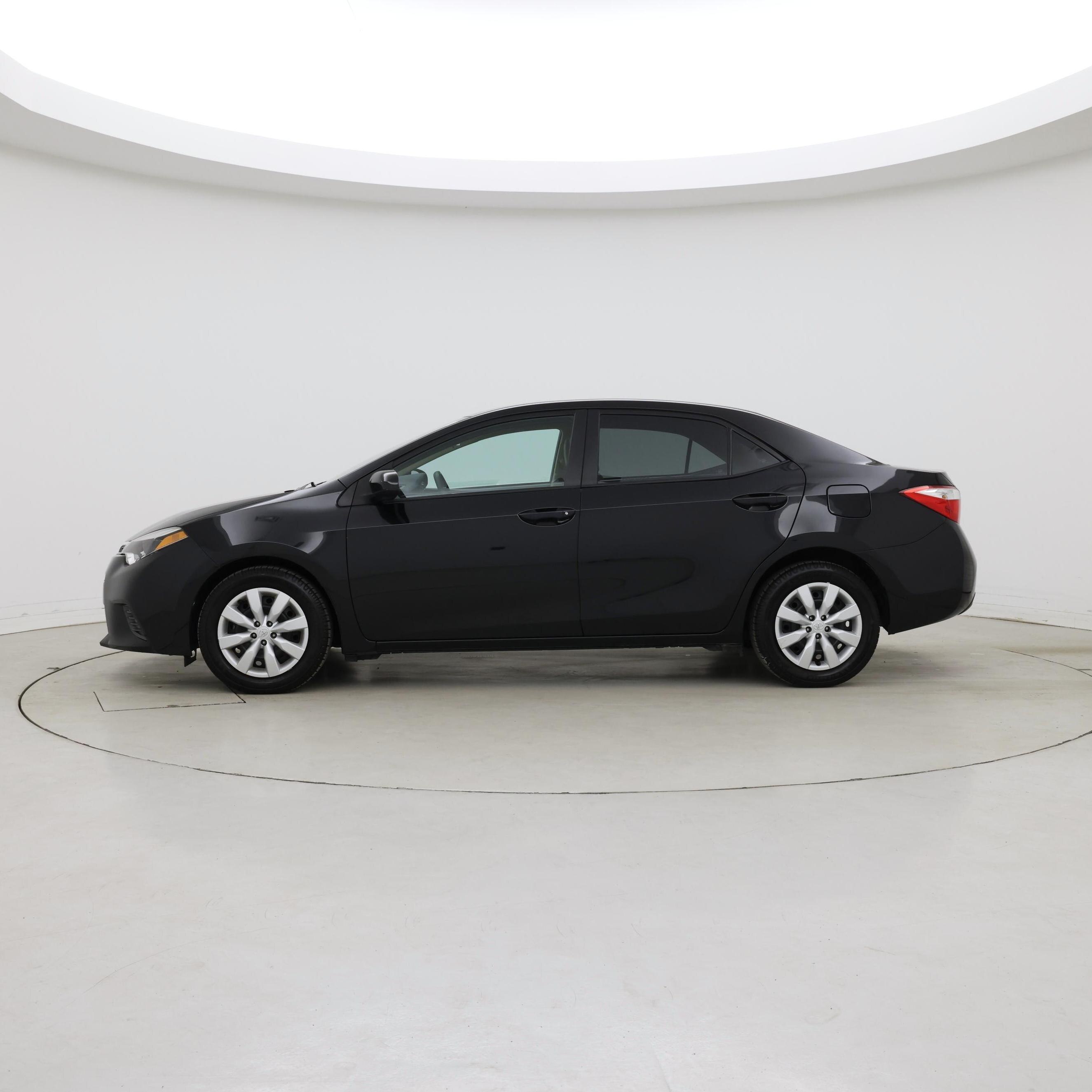 Thumbnail: 2015 Toyota Corolla - 3