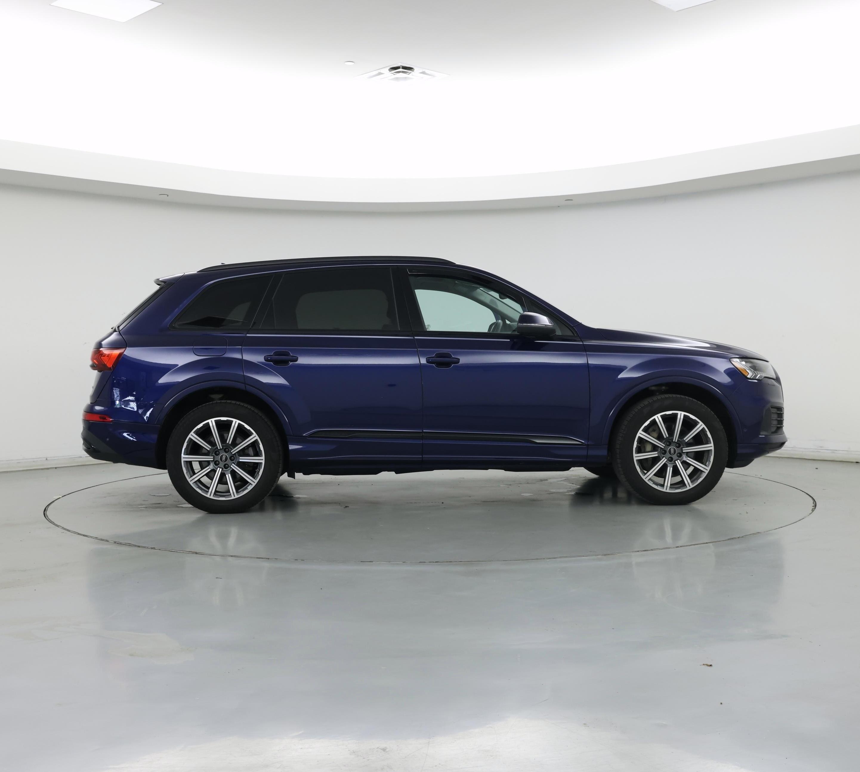 Thumbnail: 2024 Audi Q7 - 7