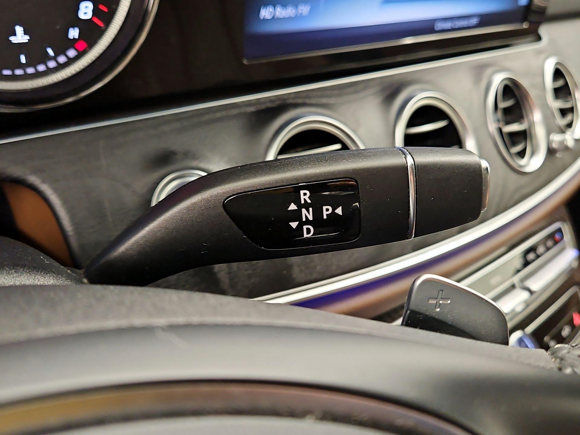 Thumbnail: 2017 Mercedes-Benz E-Class - 18