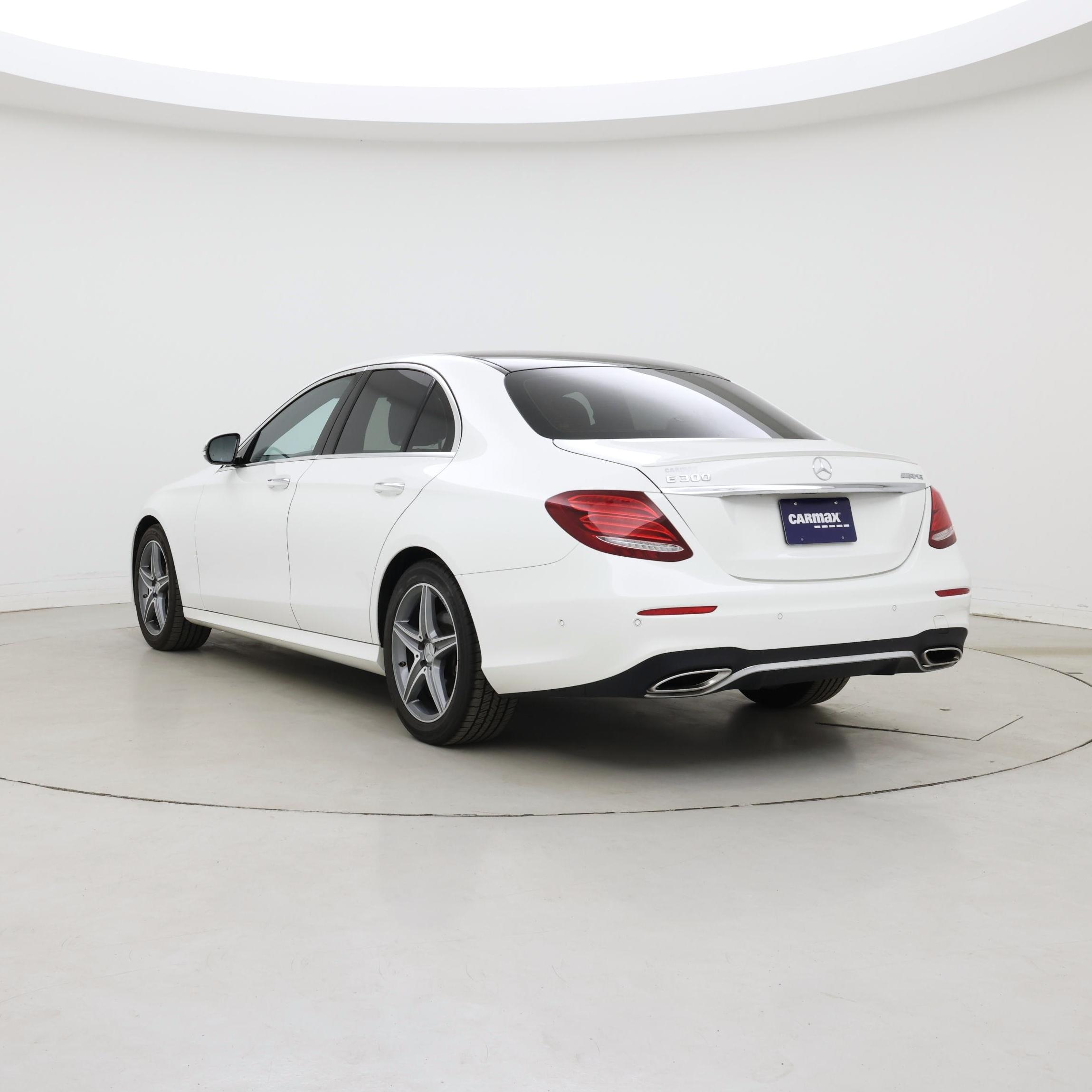 Thumbnail: 2017 Mercedes-Benz E-Class - 2