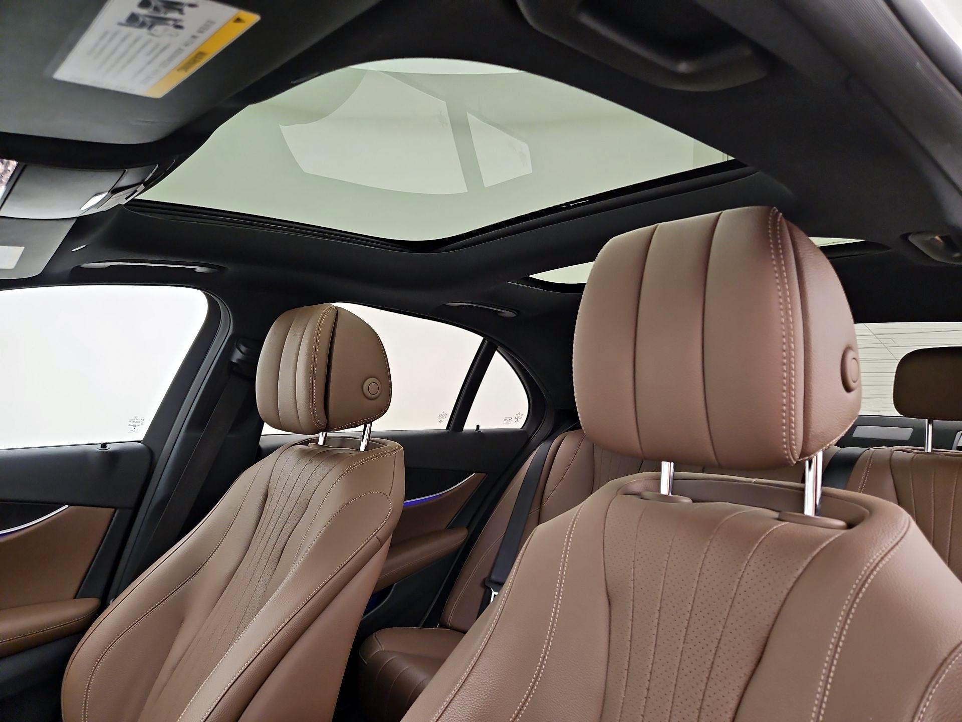 Thumbnail: 2017 Mercedes-Benz E-Class - 20