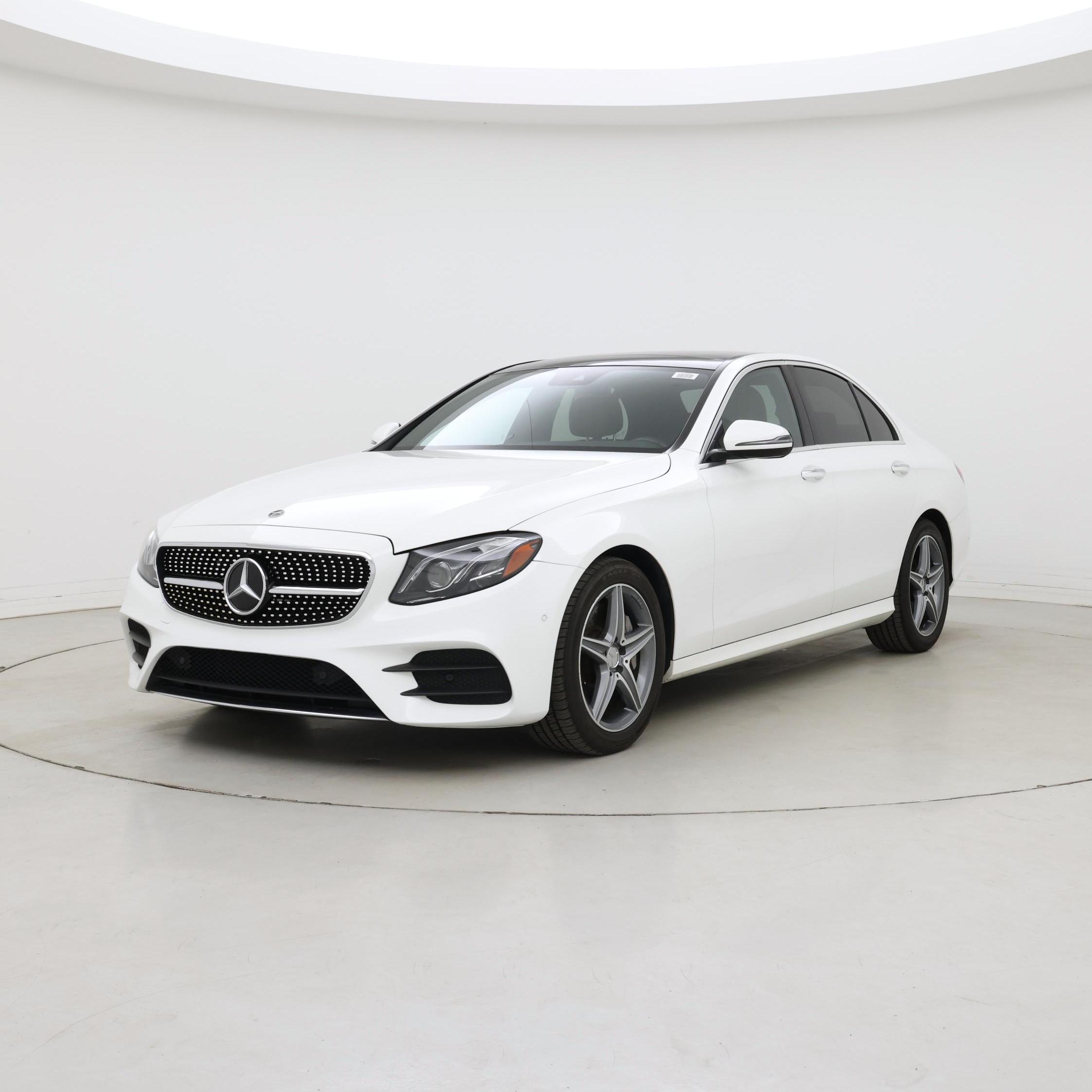 Thumbnail: 2017 Mercedes-Benz E-Class - 4