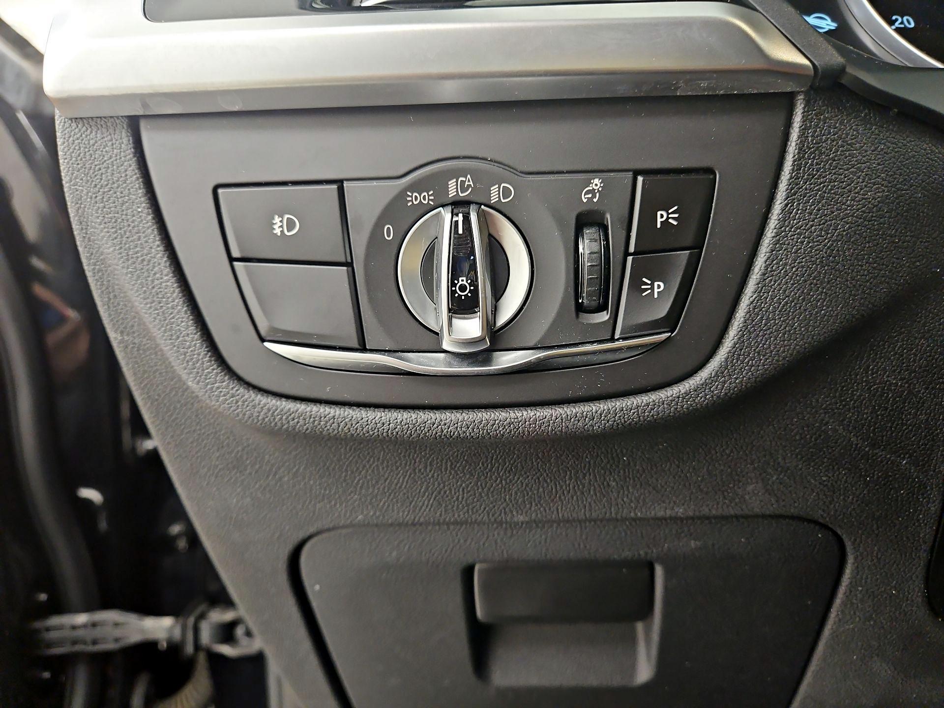 Thumbnail: 2019 BMW X3 - 13