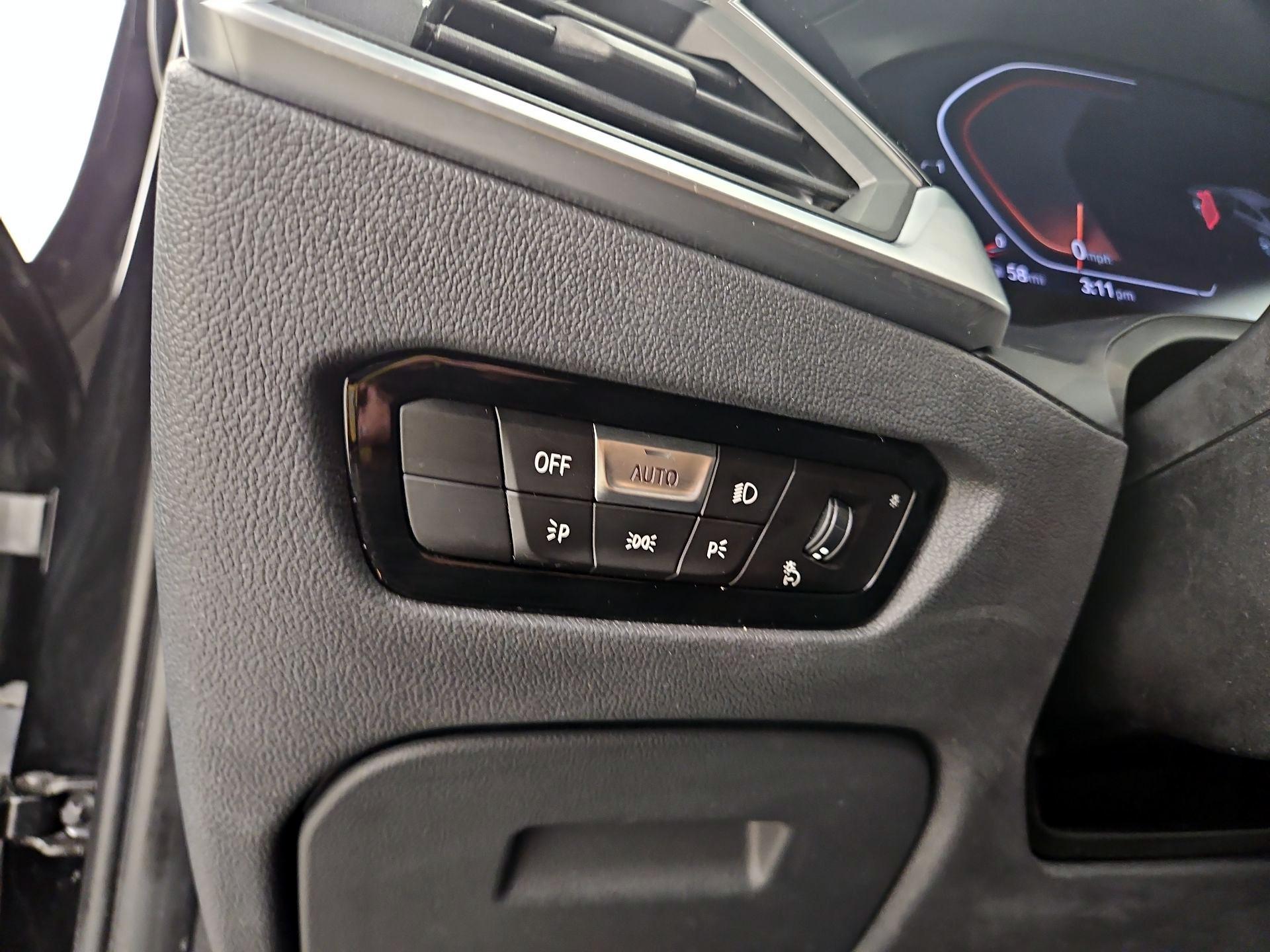 Thumbnail: 2019 BMW 3 Series - 13