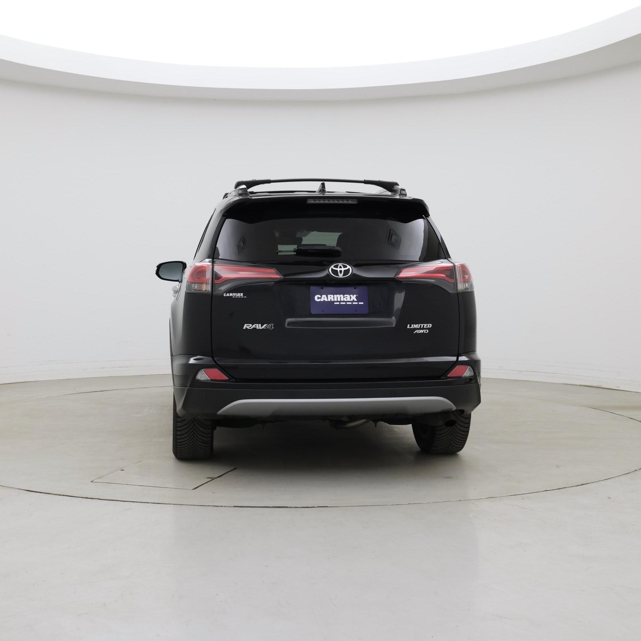 Thumbnail: 2017 Toyota RAV4 - 6