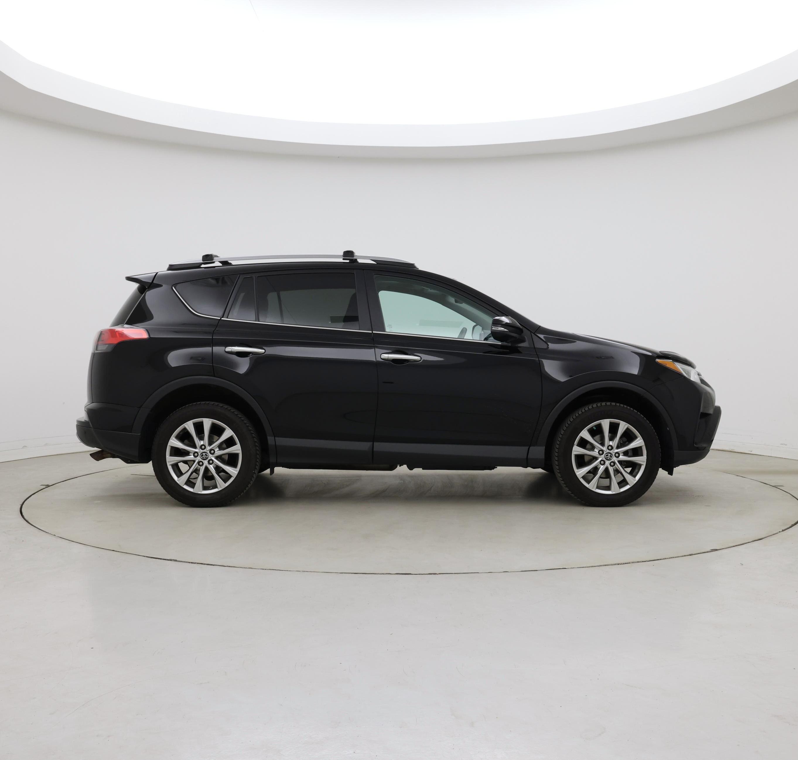 Thumbnail: 2017 Toyota RAV4 - 7