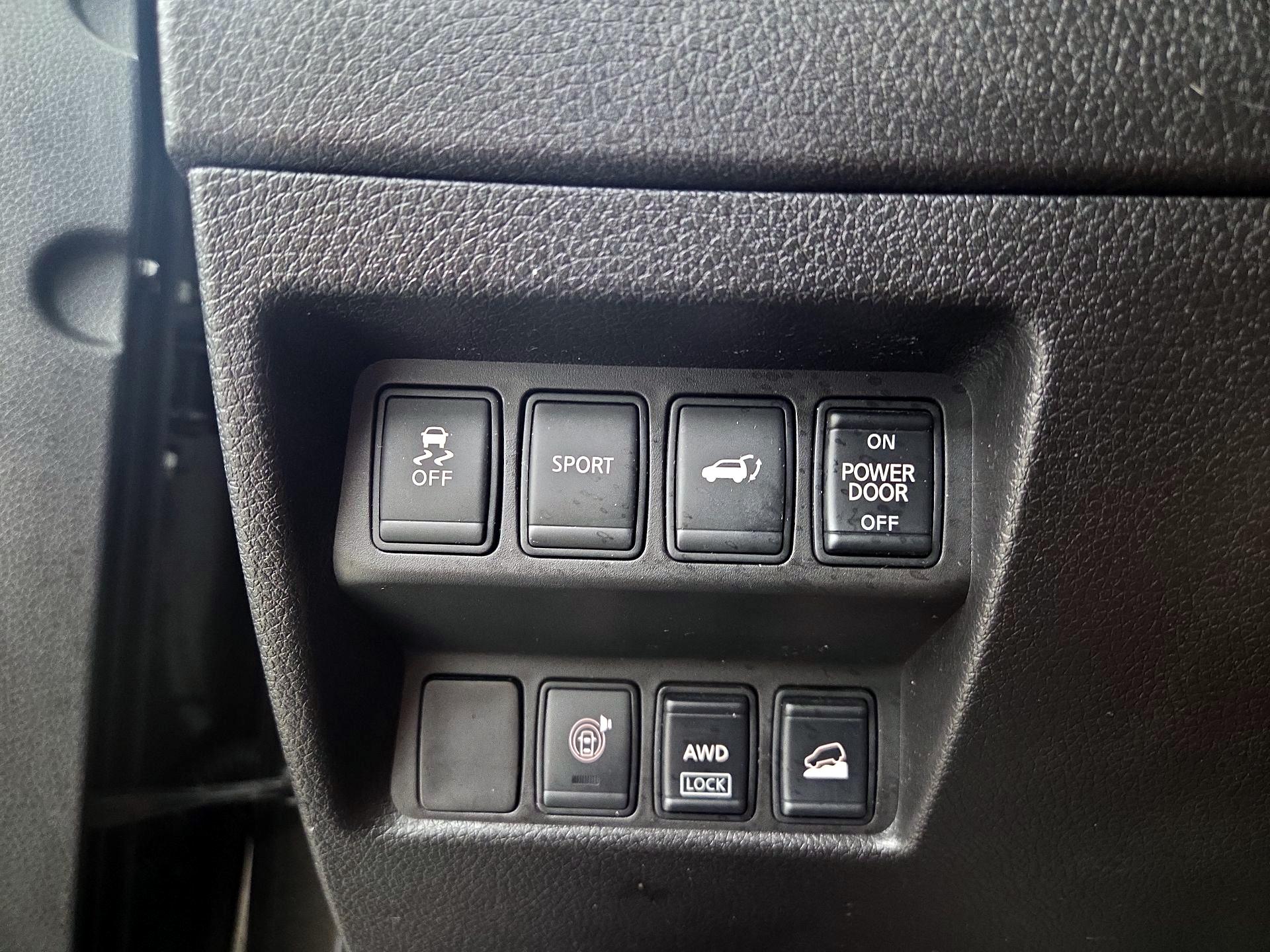 Thumbnail: 2014 Nissan Rogue - 13