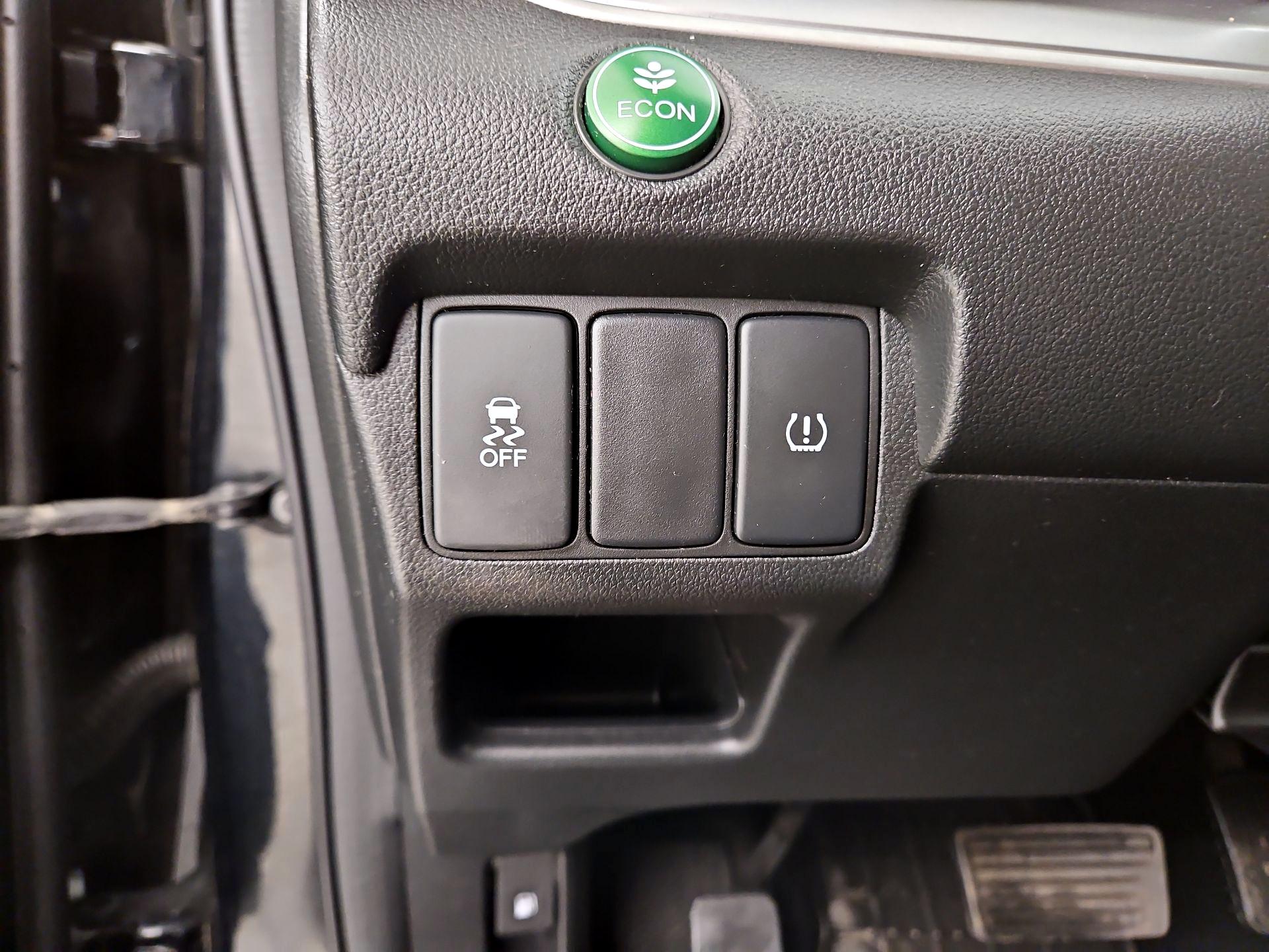 Thumbnail: 2016 Honda CR-V - 13