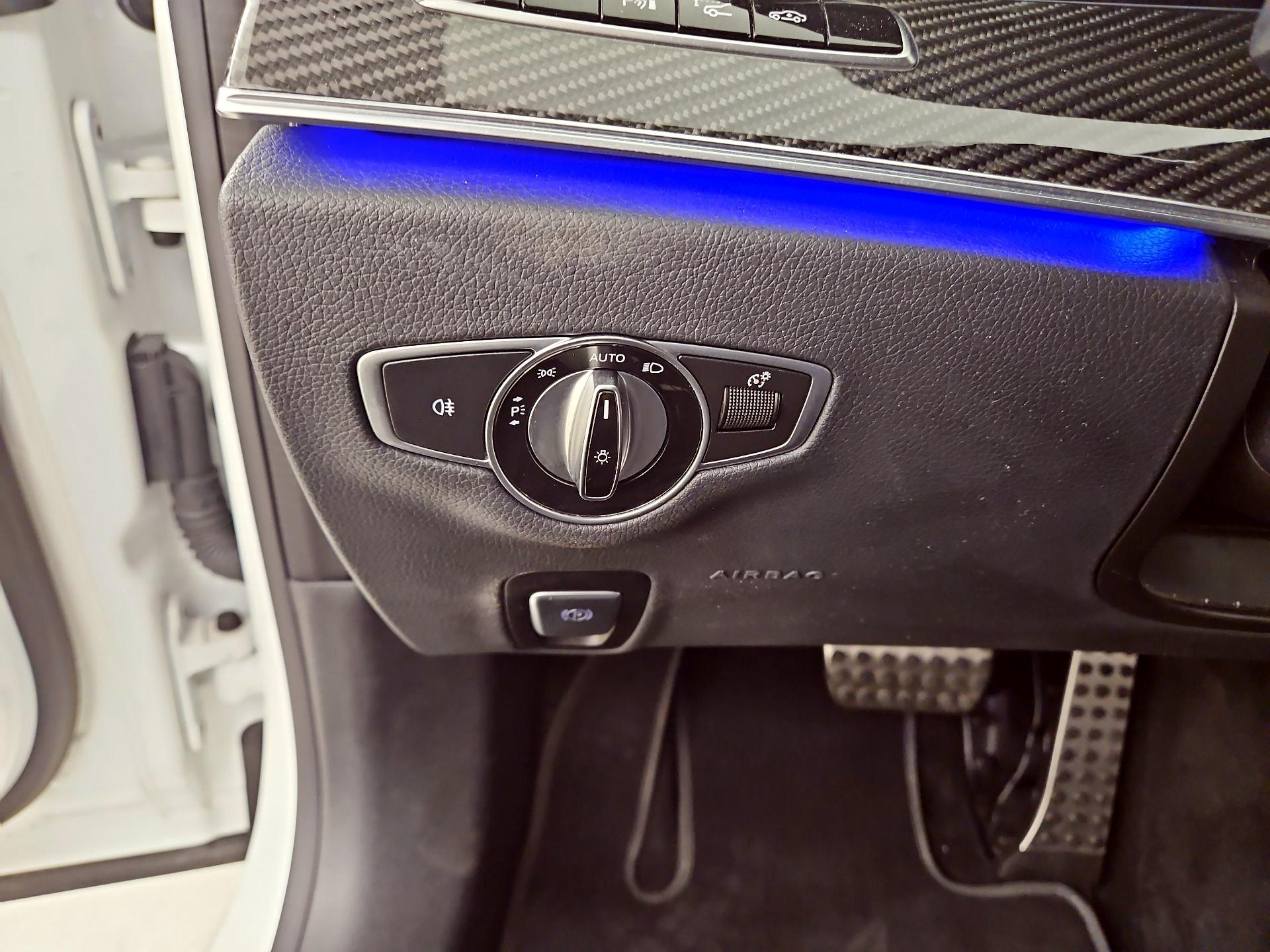 Thumbnail: 2020 Mercedes-Benz E-Class - 13