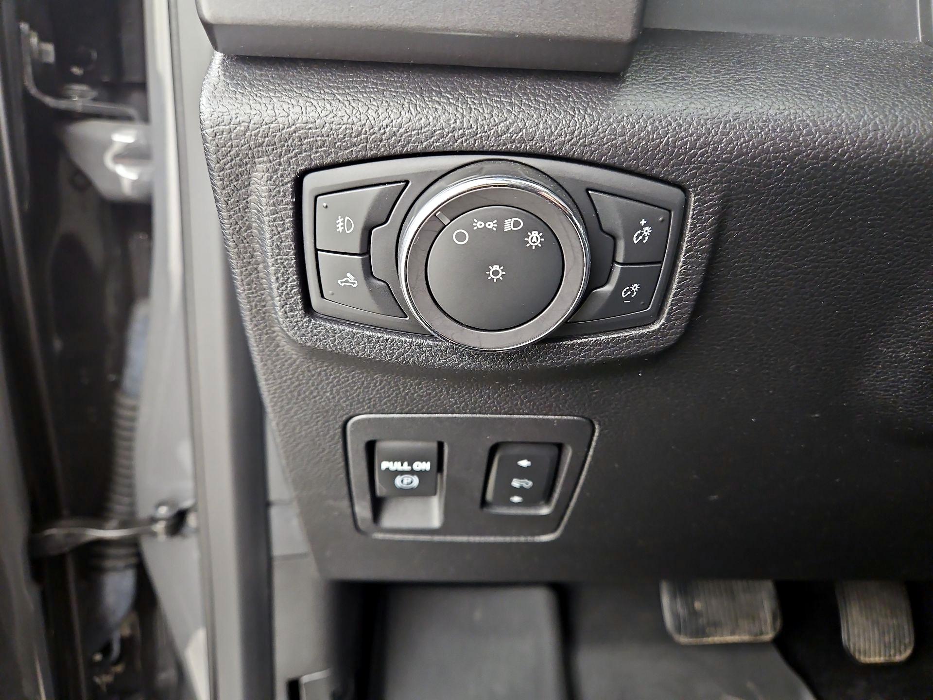 Thumbnail: 2018 Ford F-150 - 13