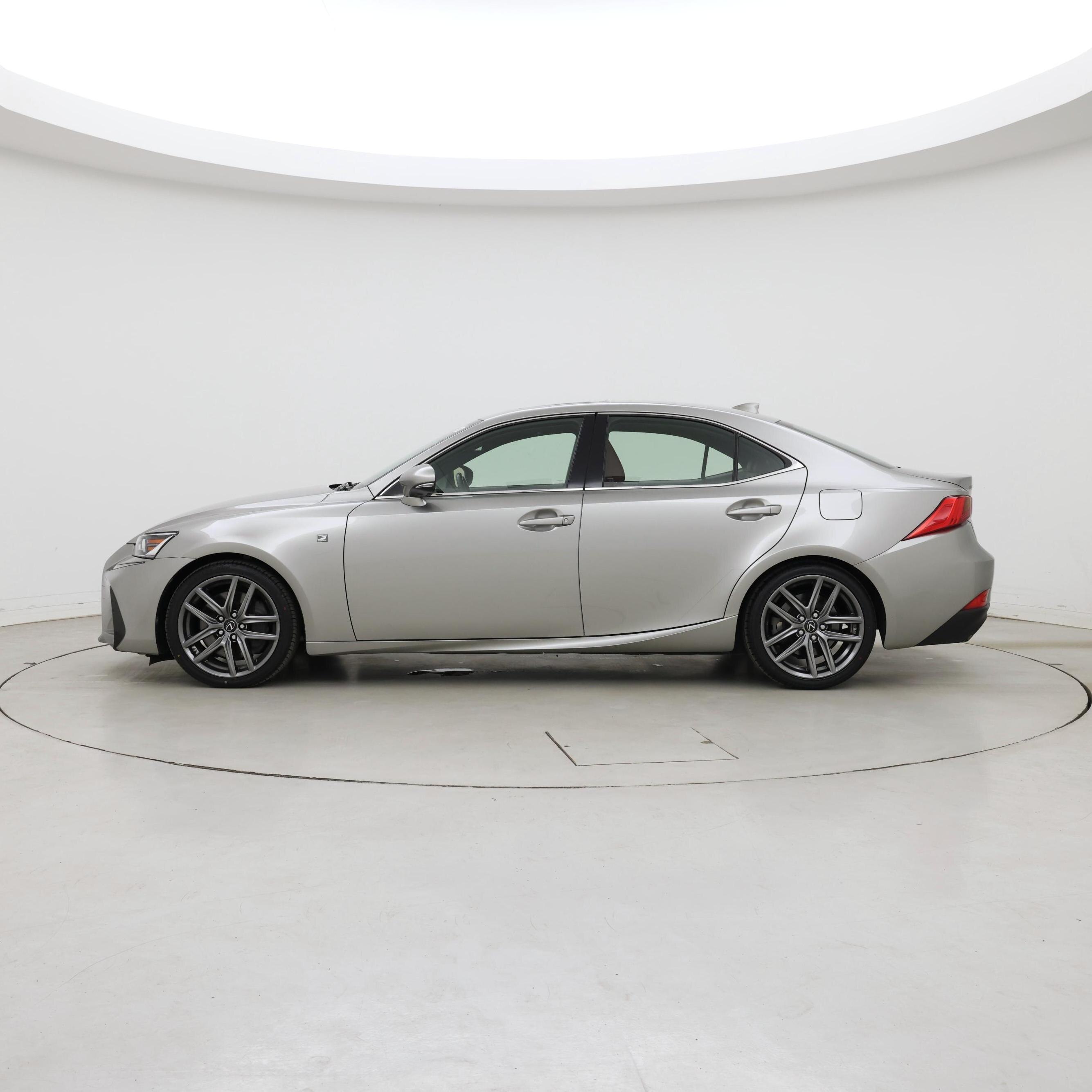Thumbnail: 2017 Lexus IS - 3