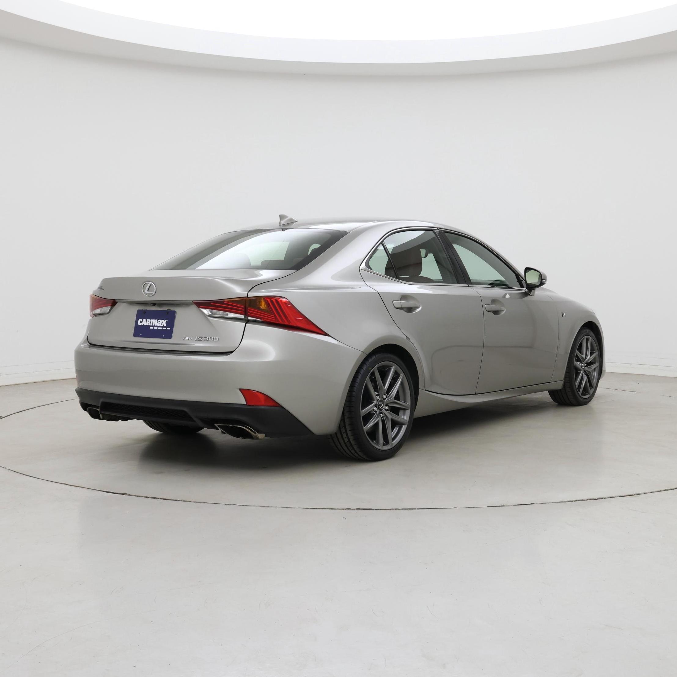 Thumbnail: 2017 Lexus IS - 8